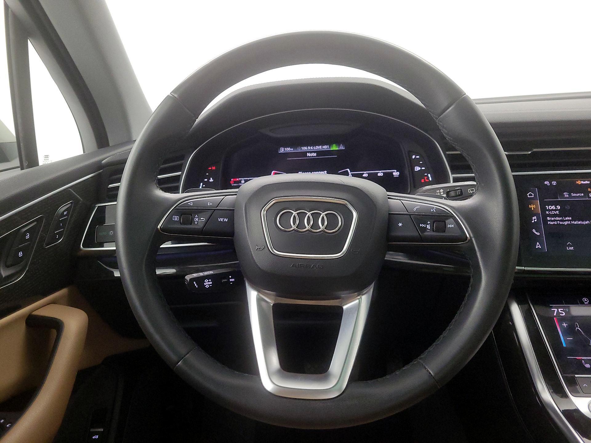 Thumbnail: 2023 Audi Q7 - 10