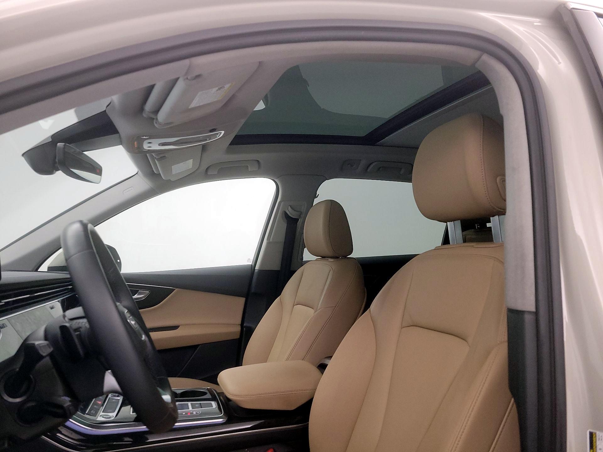 Thumbnail: 2023 Audi Q7 - 20