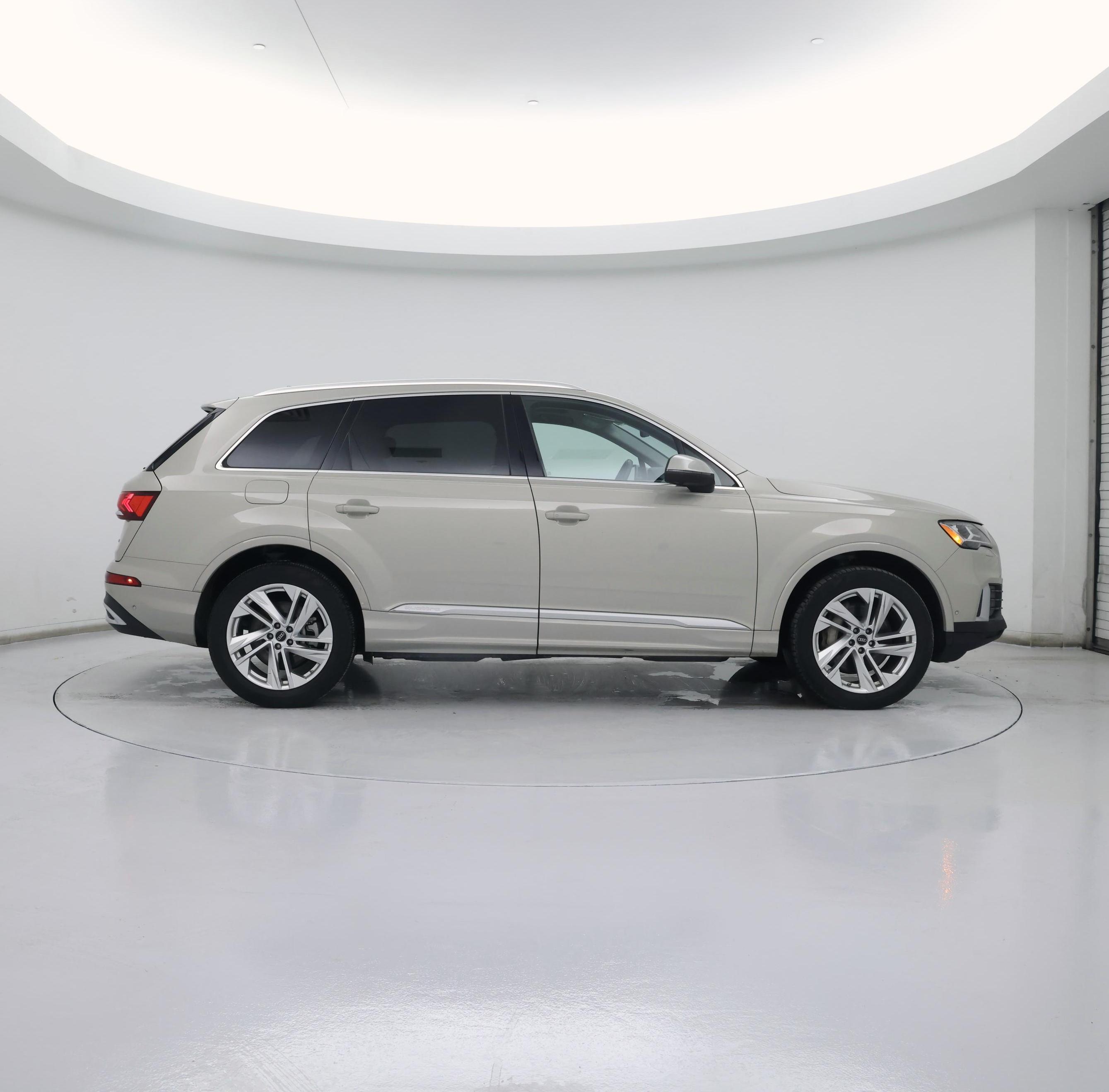 Thumbnail: 2023 Audi Q7 - 7