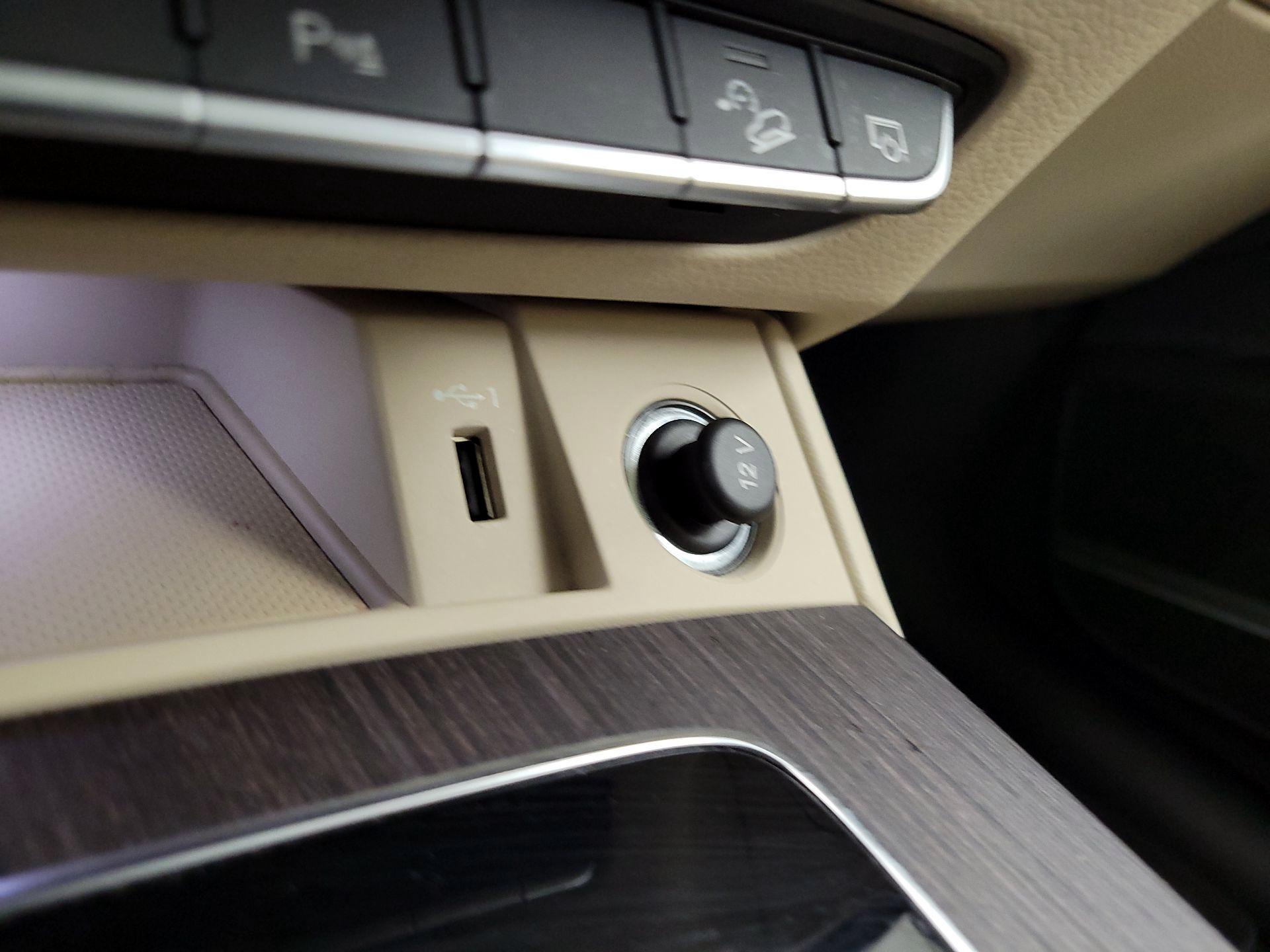 Thumbnail: 2022 Audi Q5 - 19