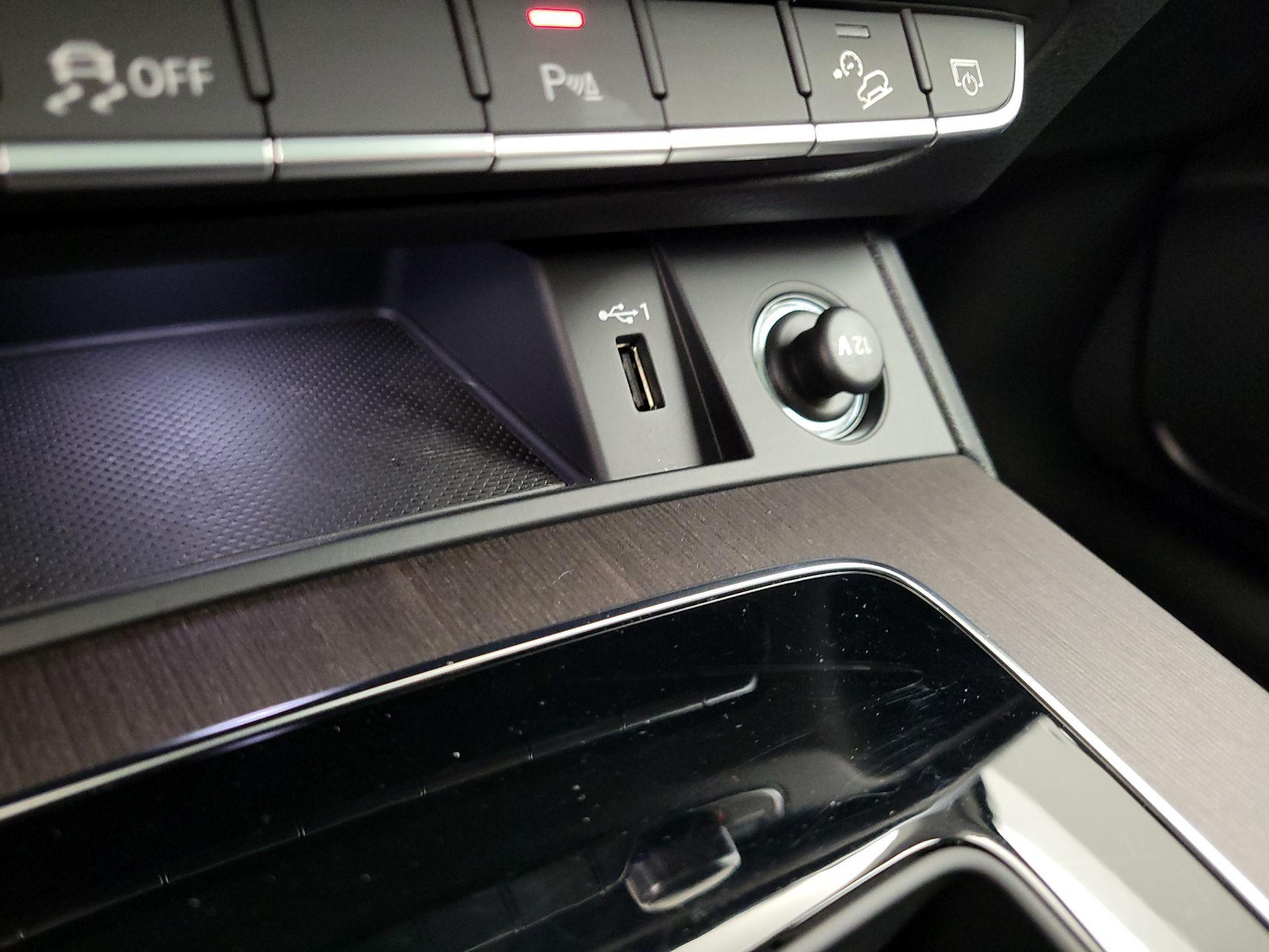 Thumbnail: 2021 Audi Q5 - 18