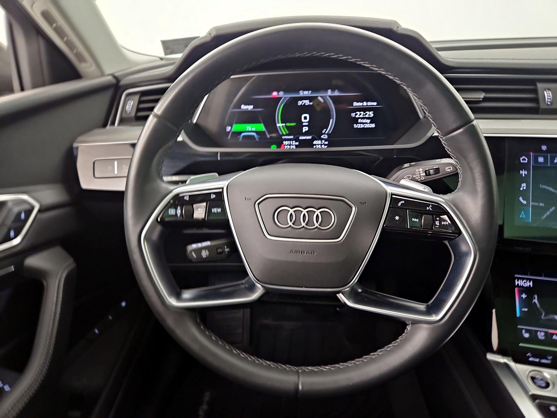 Thumbnail: 2024 Audi Q8 e-tron - 10