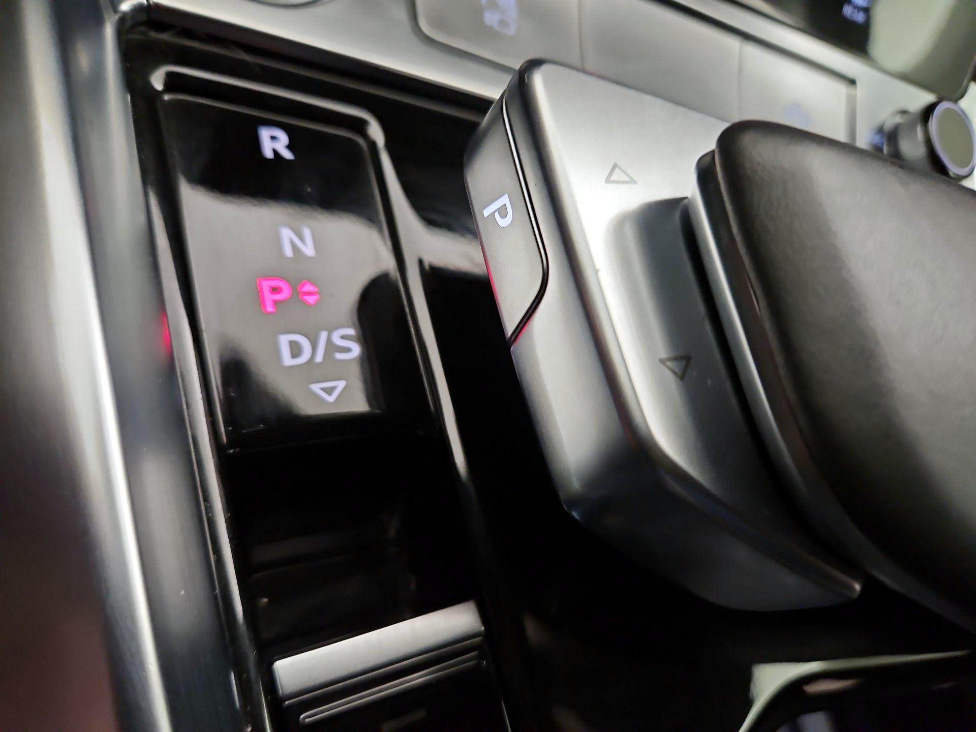 Thumbnail: 2024 Audi Q8 e-tron - 18