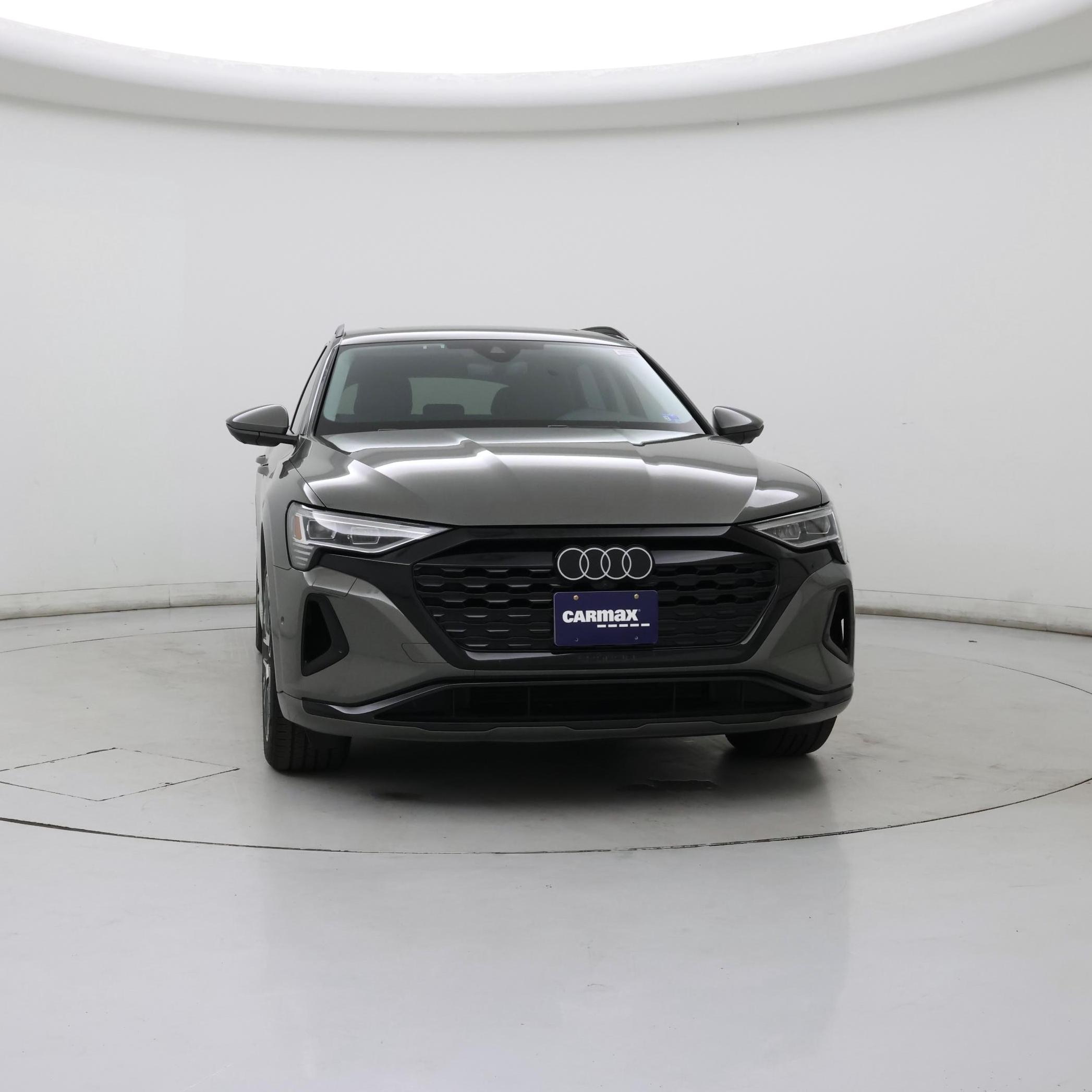 Thumbnail: 2024 Audi Q8 e-tron - 5
