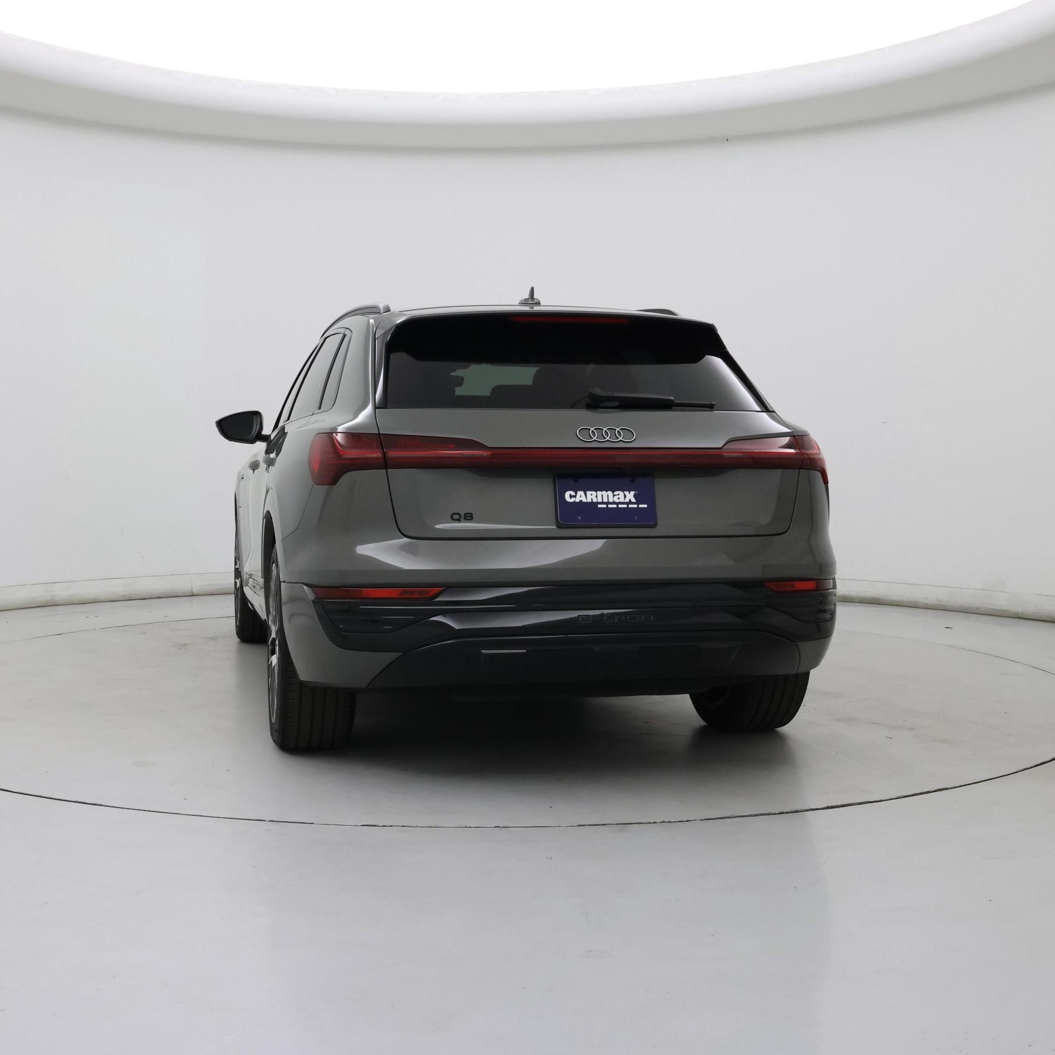 Thumbnail: 2024 Audi Q8 e-tron - 6