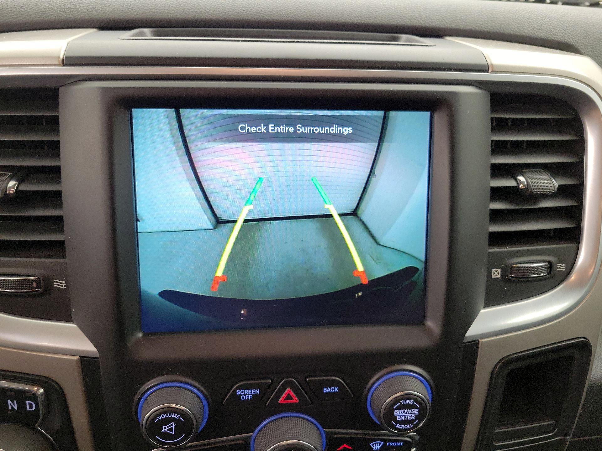 Thumbnail: 2020 RAM 1500 Classic - 14