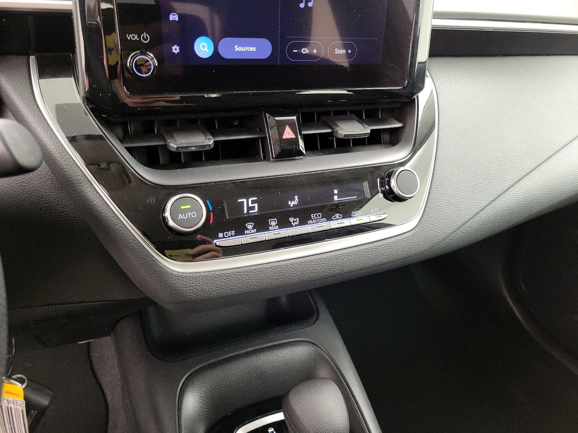 Thumbnail: 2024 Toyota Corolla - 16