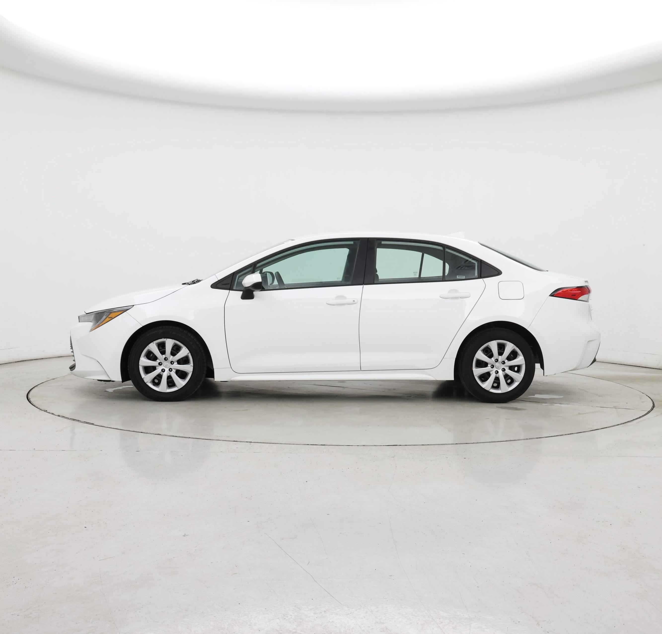 Thumbnail: 2024 Toyota Corolla - 3