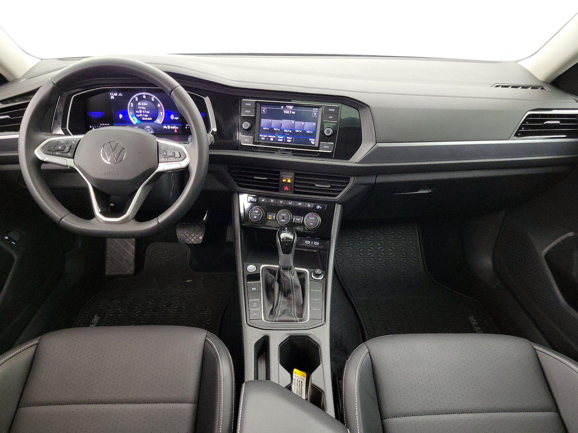 Thumbnail: 2024 Volkswagen Jetta - 9