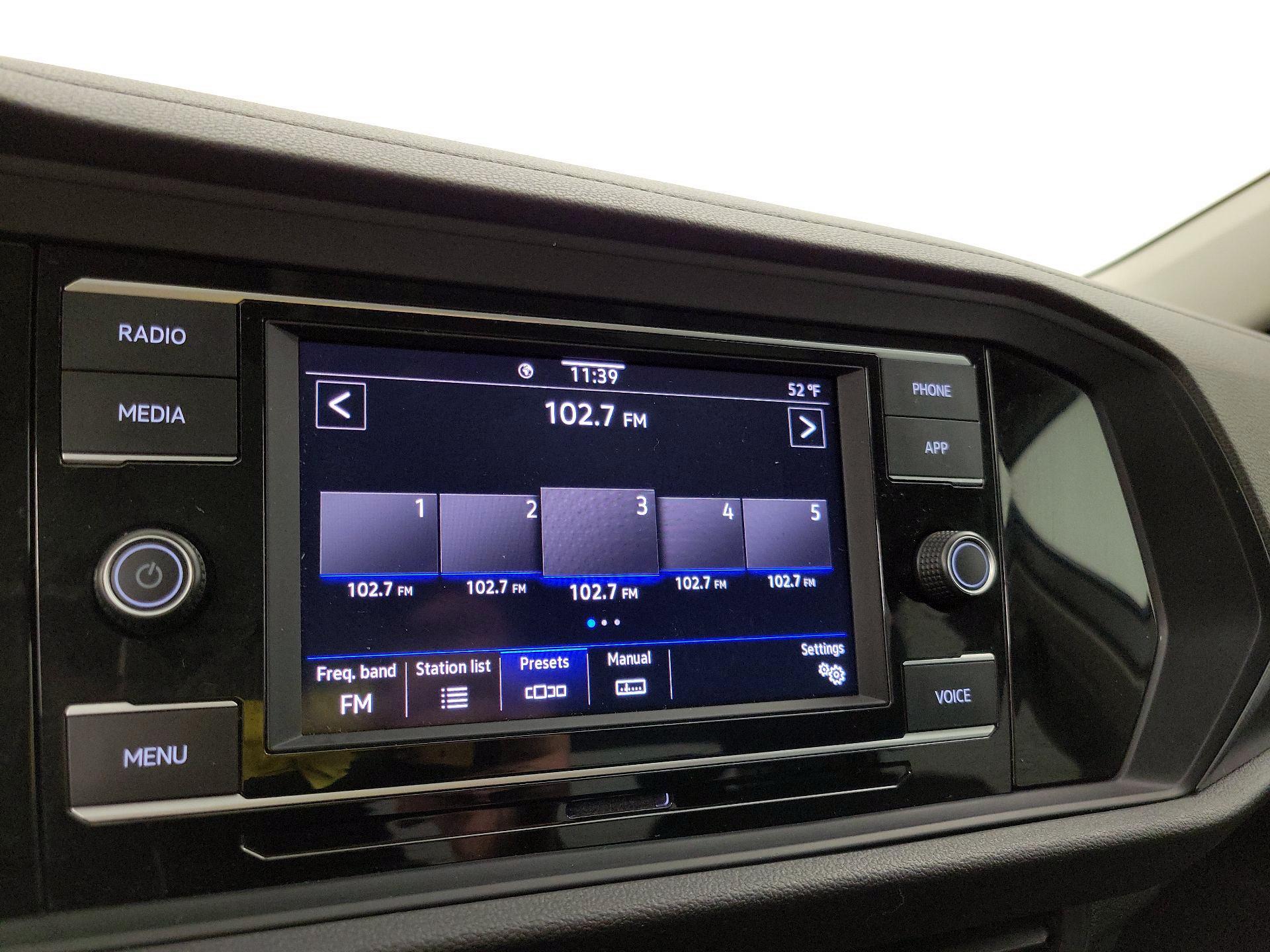 Thumbnail: 2024 Volkswagen Jetta - 15