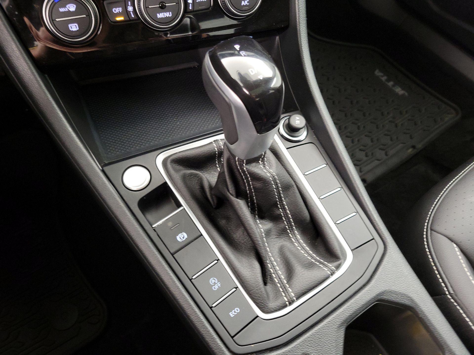 Thumbnail: 2024 Volkswagen Jetta - 17