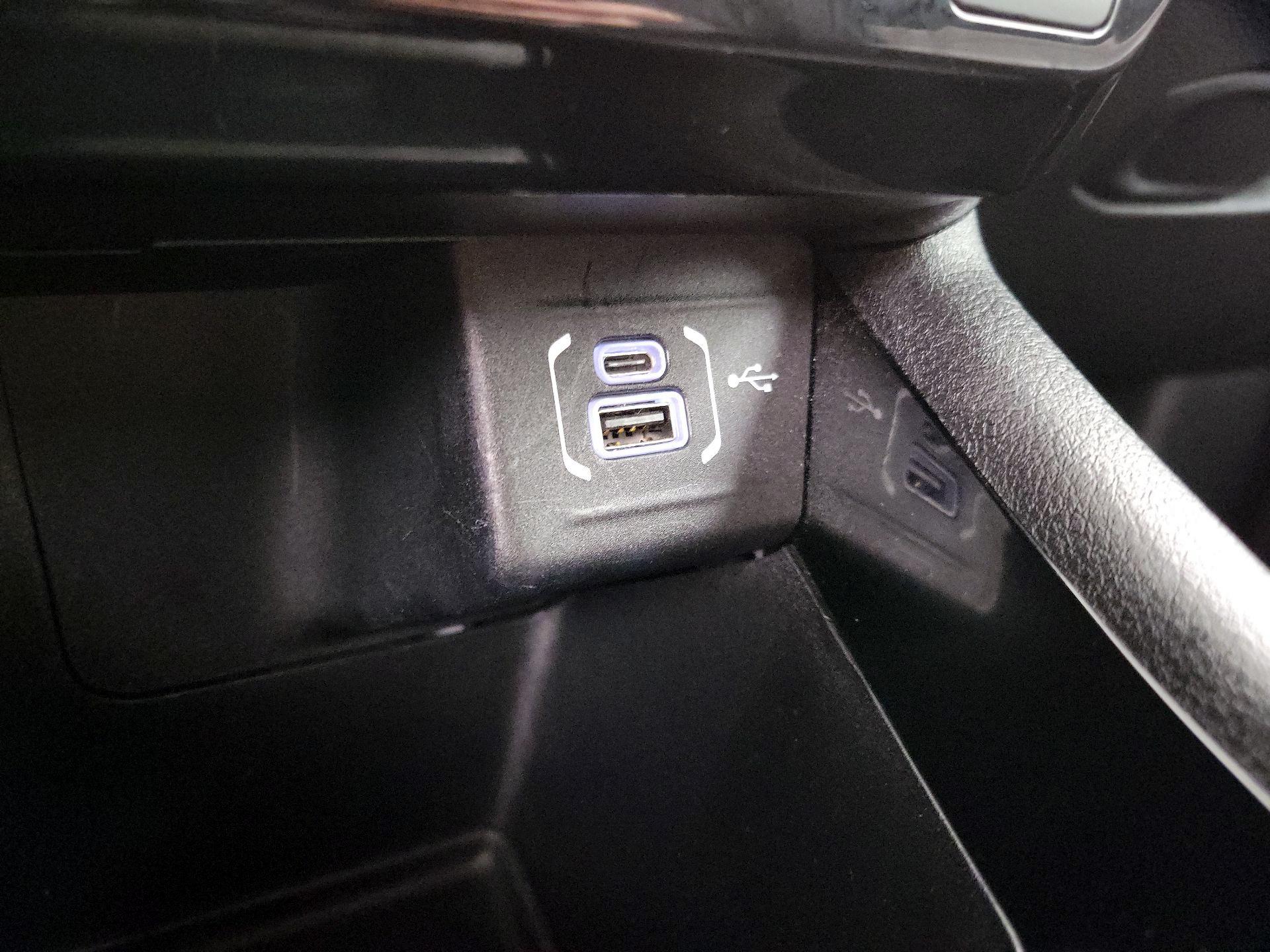 Thumbnail: 2023 Jeep Compass - 18