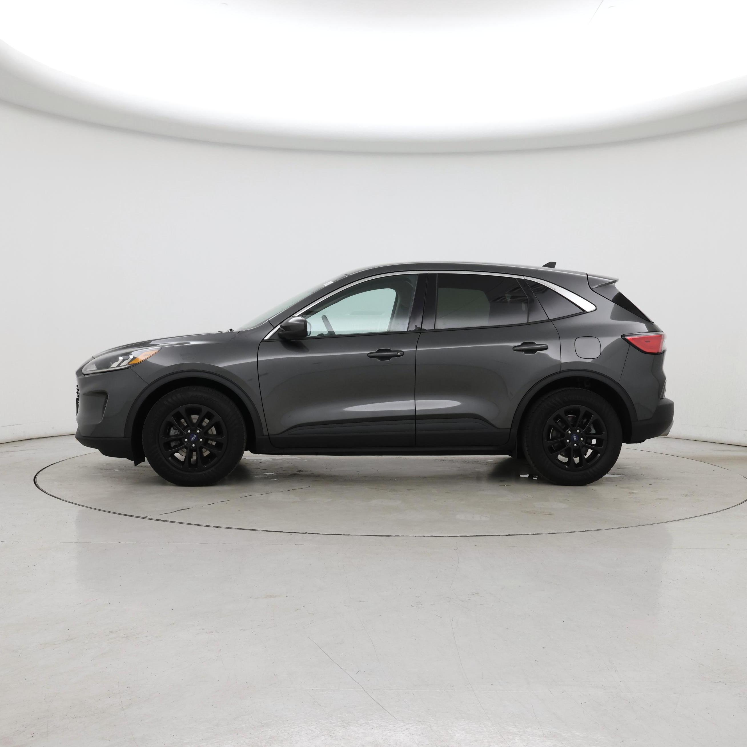 Thumbnail: 2020 Ford Escape - 3