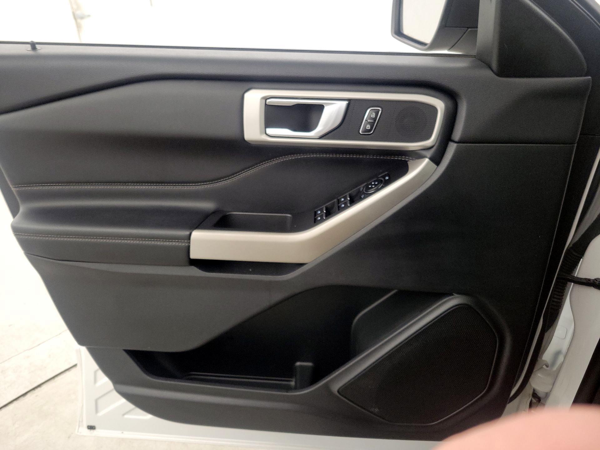 Thumbnail: 2023 Ford Explorer - 12