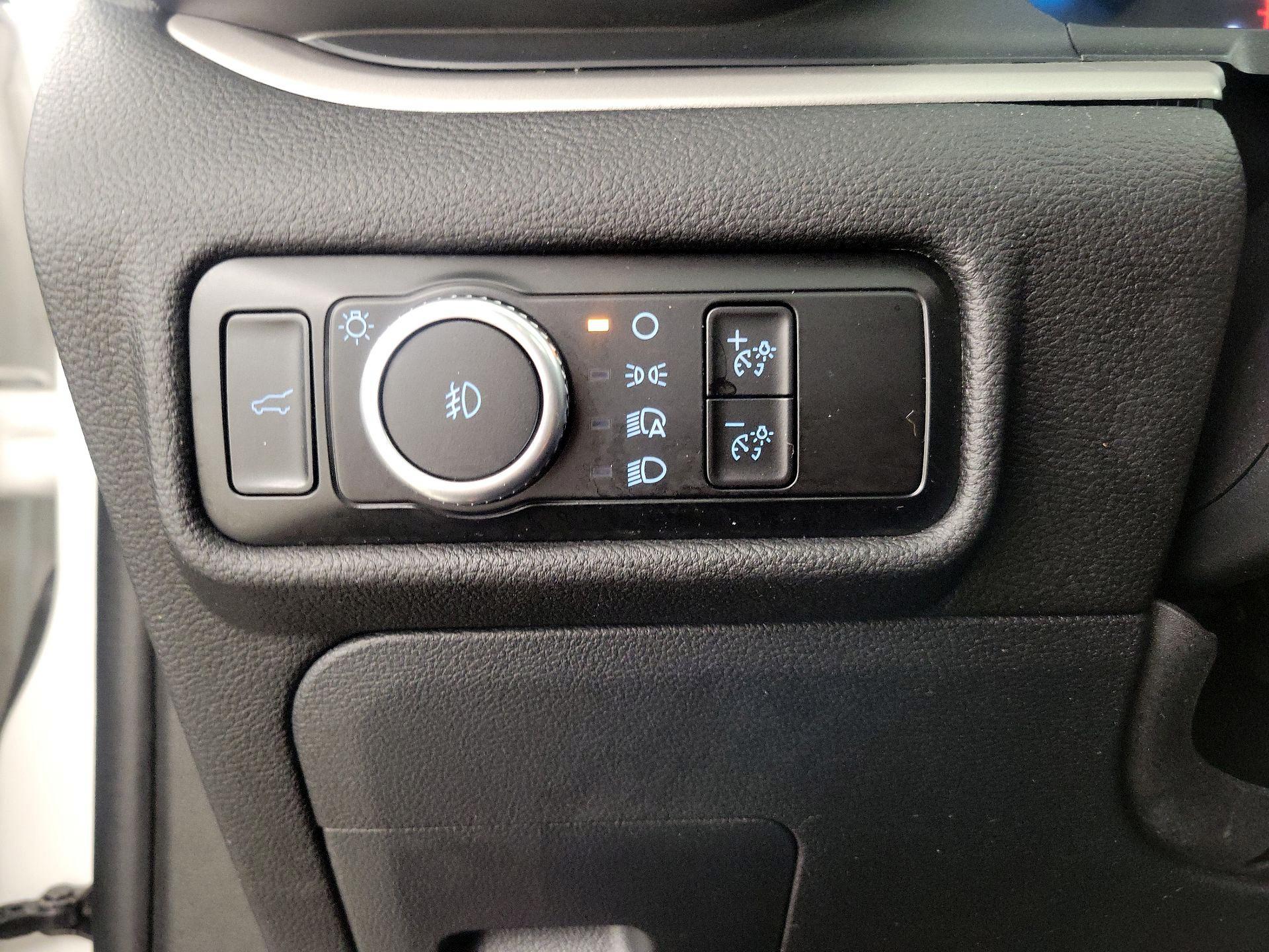 Thumbnail: 2023 Ford Explorer - 13