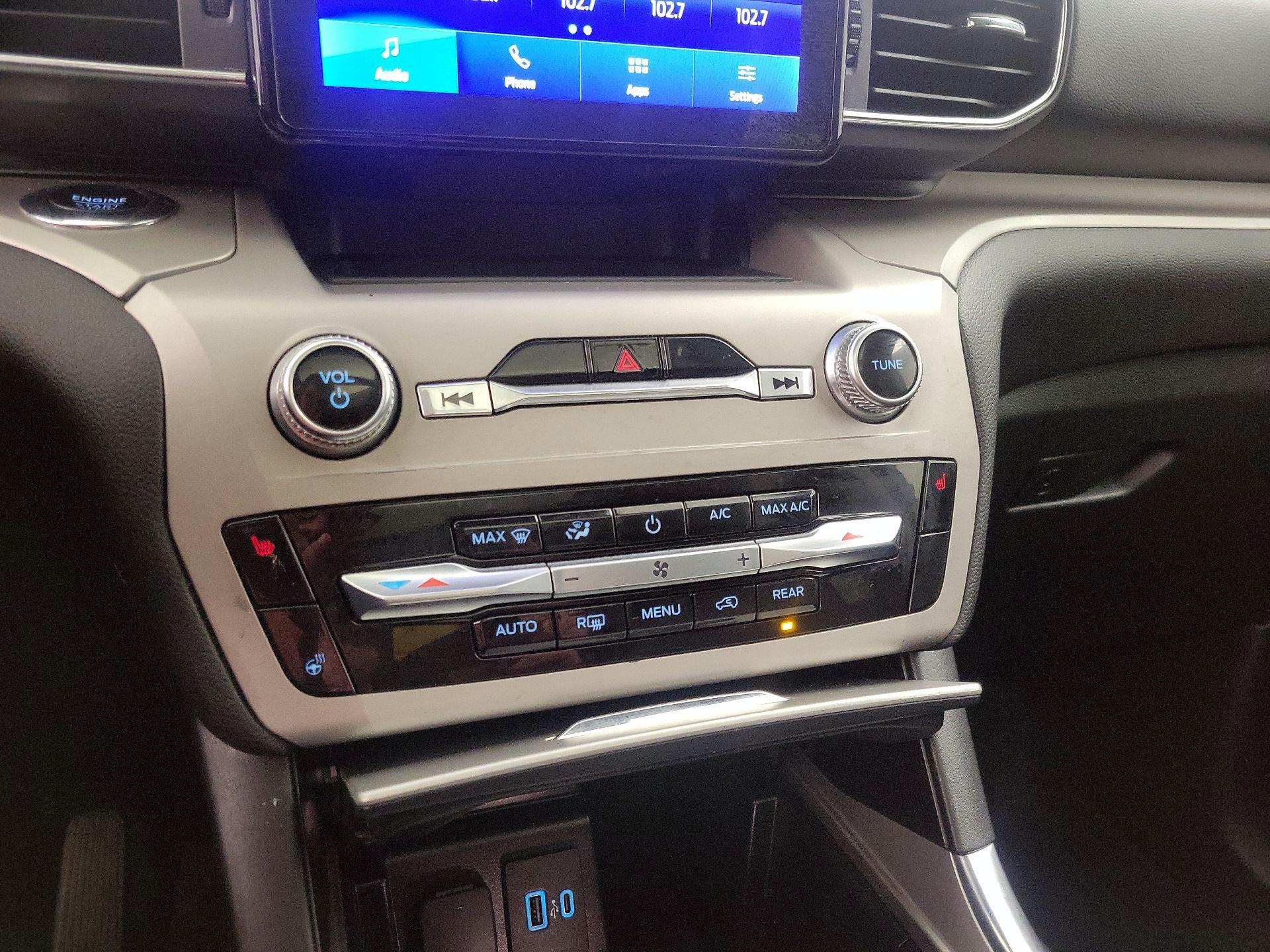 Thumbnail: 2023 Ford Explorer - 16