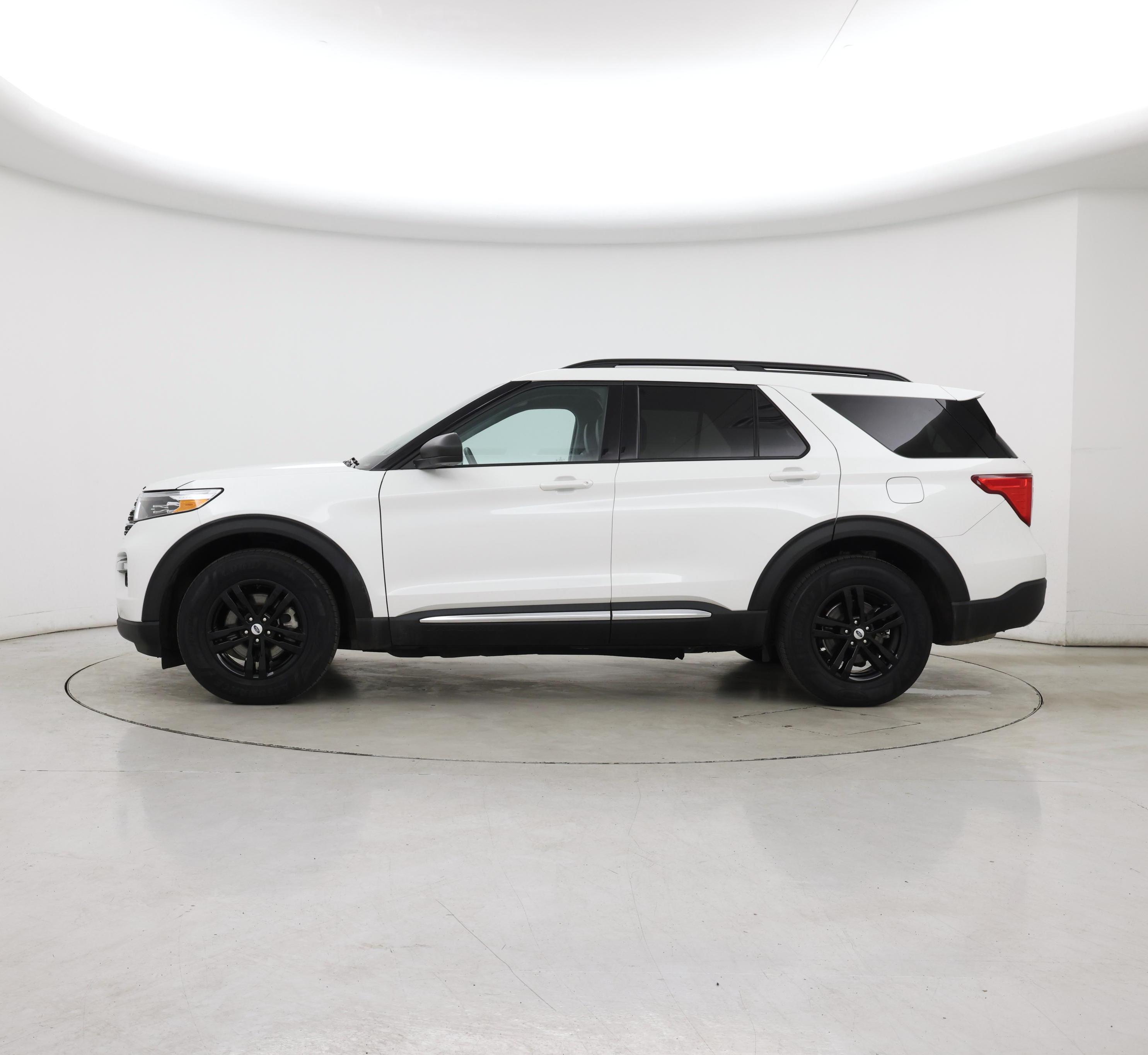 Thumbnail: 2023 Ford Explorer - 3