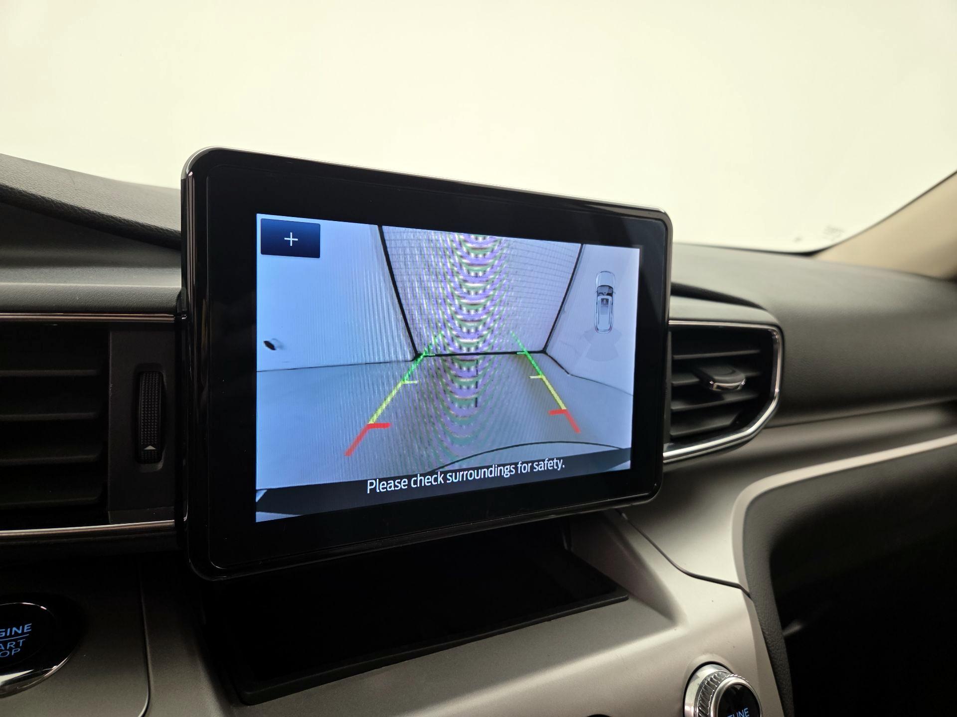 Thumbnail: 2022 Ford Explorer - 14