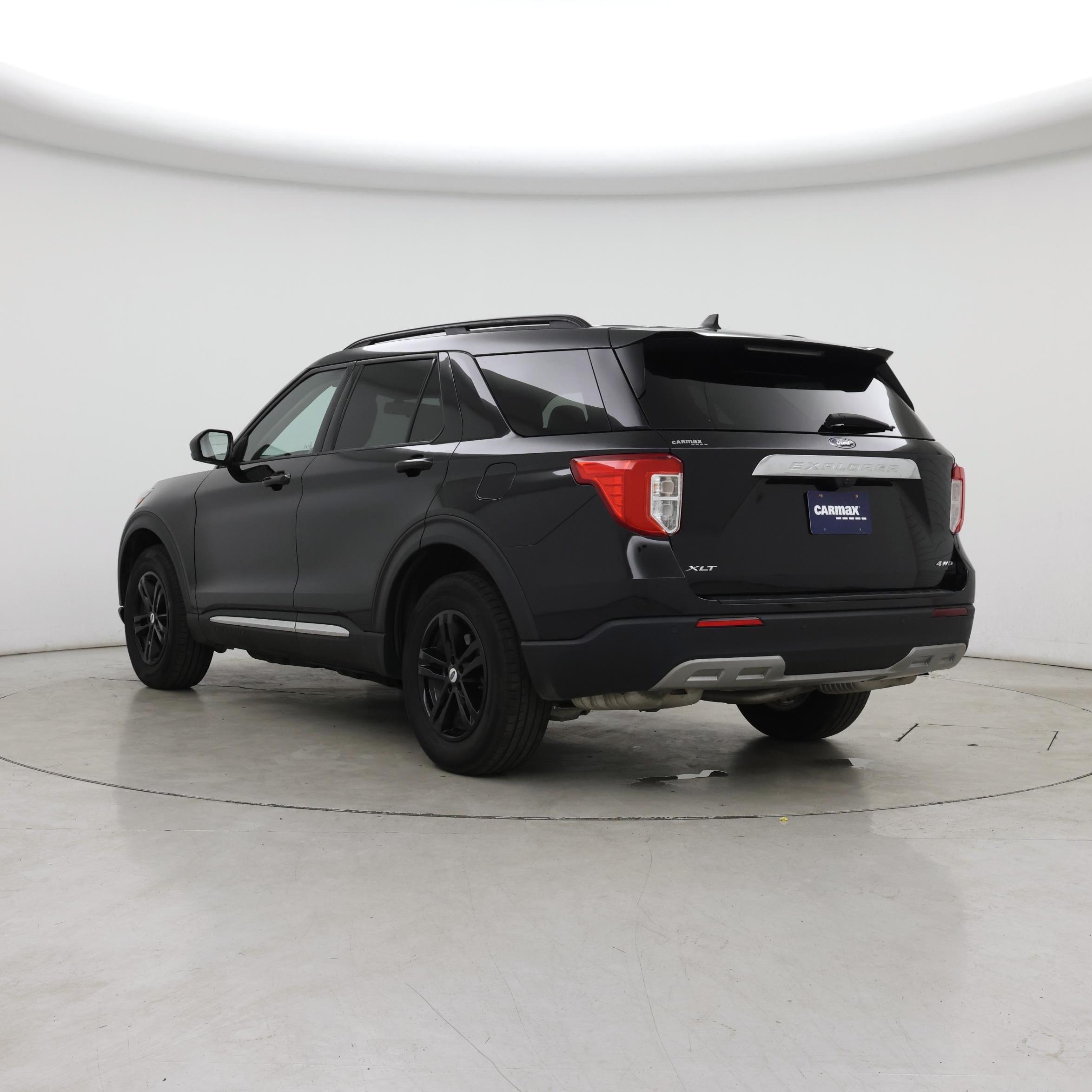 Thumbnail: 2022 Ford Explorer - 2