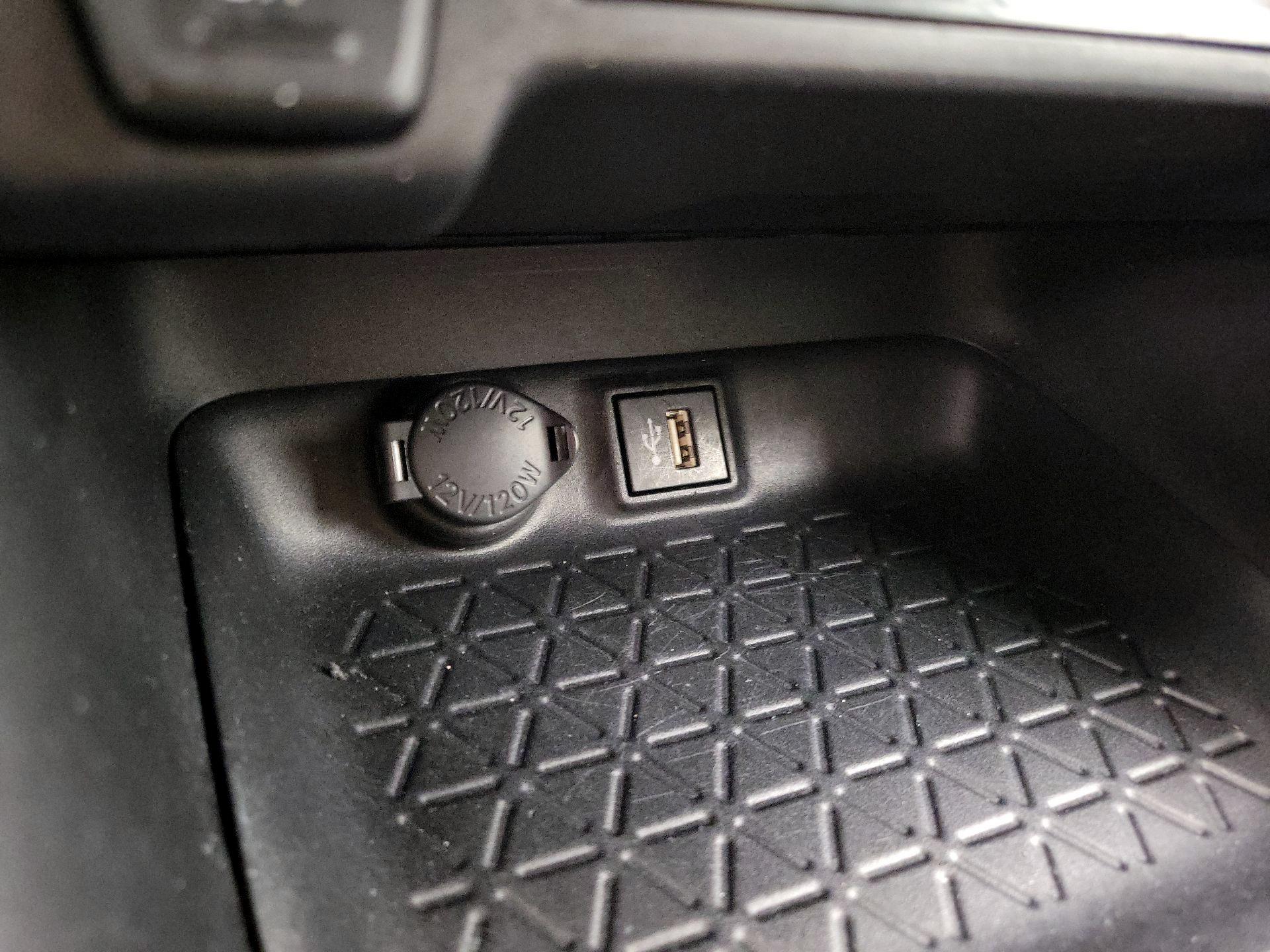 Thumbnail: 2024 Toyota RAV4 - 18