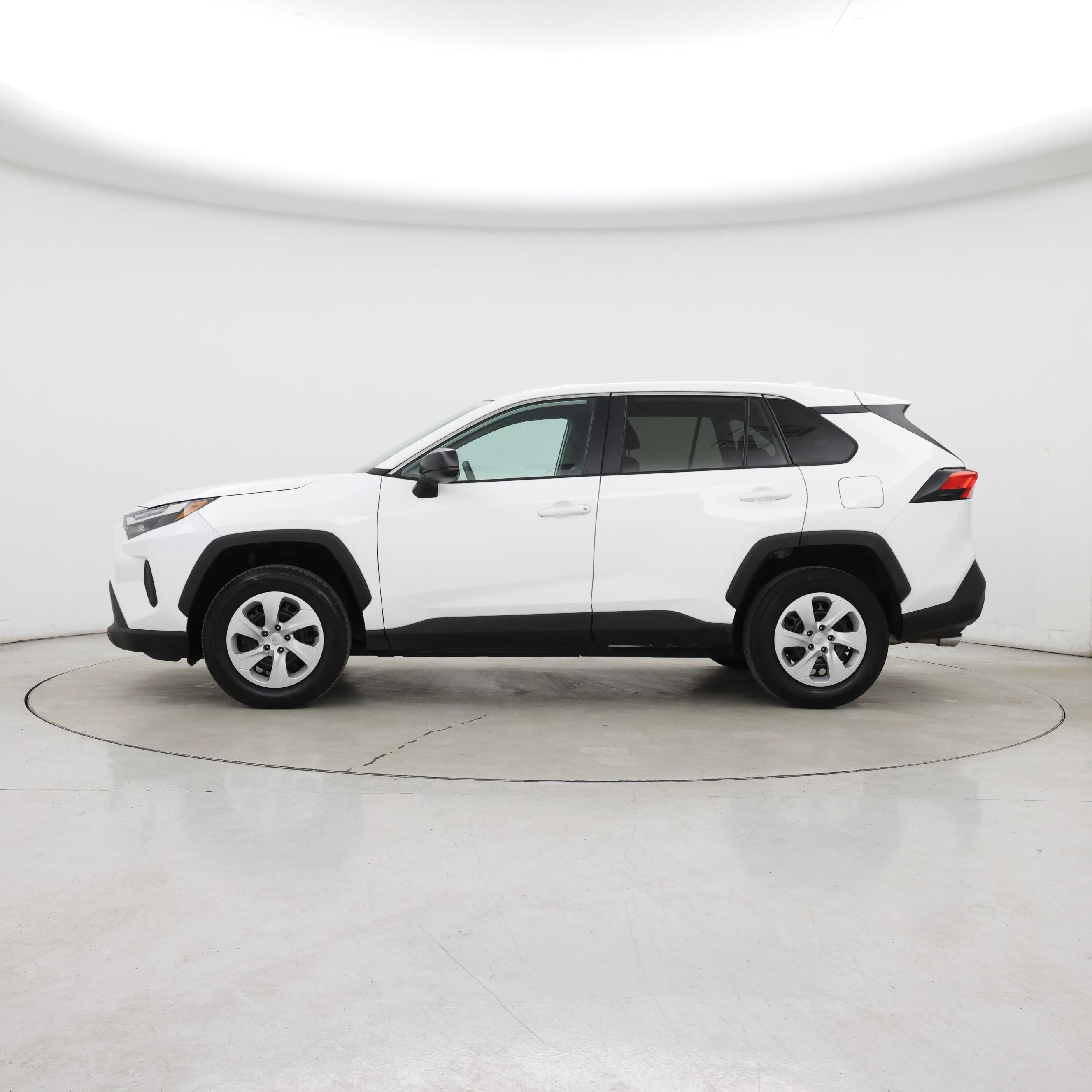 Thumbnail: 2024 Toyota RAV4 - 3