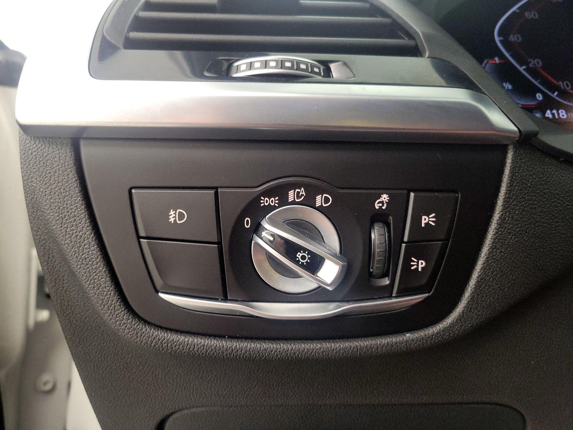 Thumbnail: 2021 BMW X3 - 13