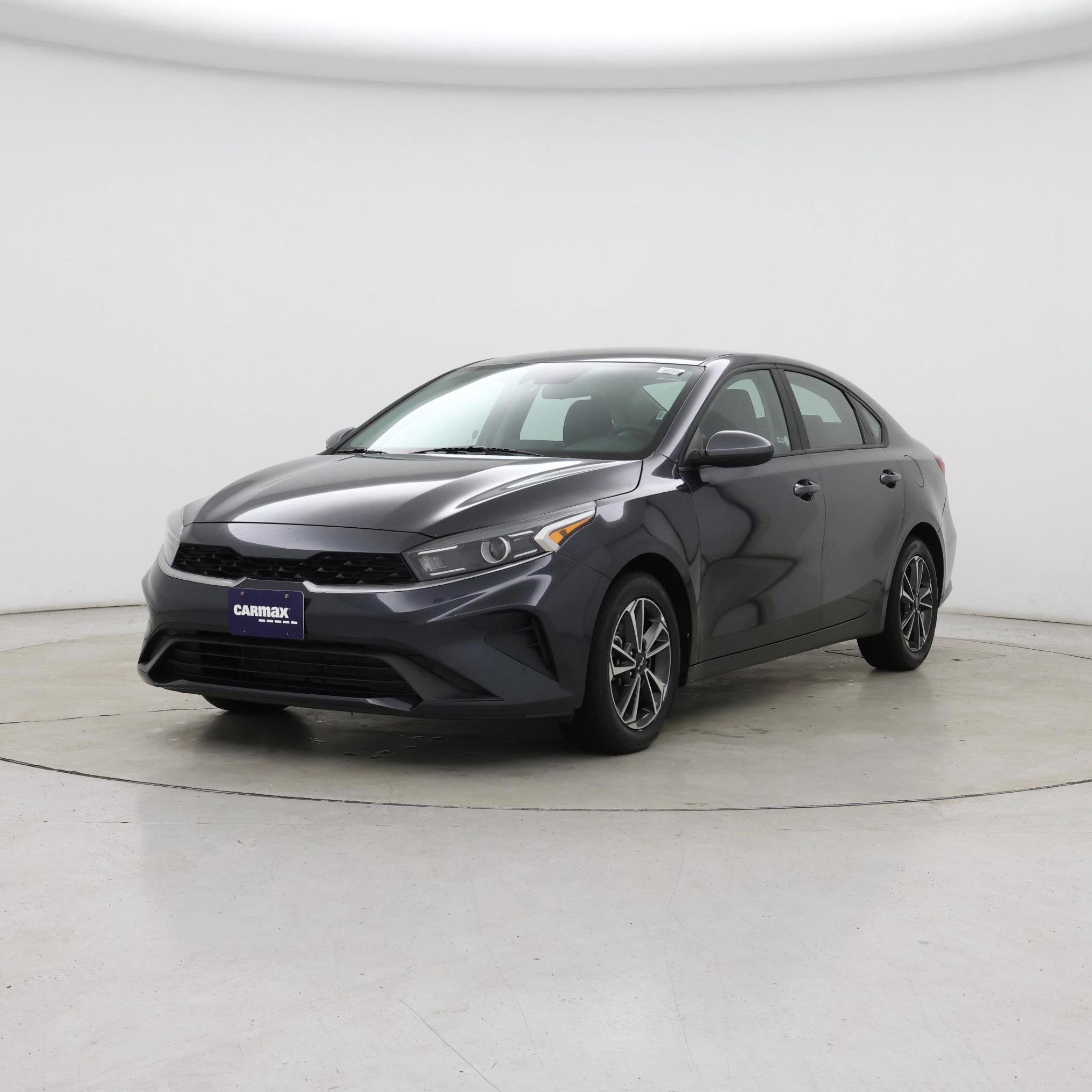 Thumbnail: 2024 Kia Forte - 4