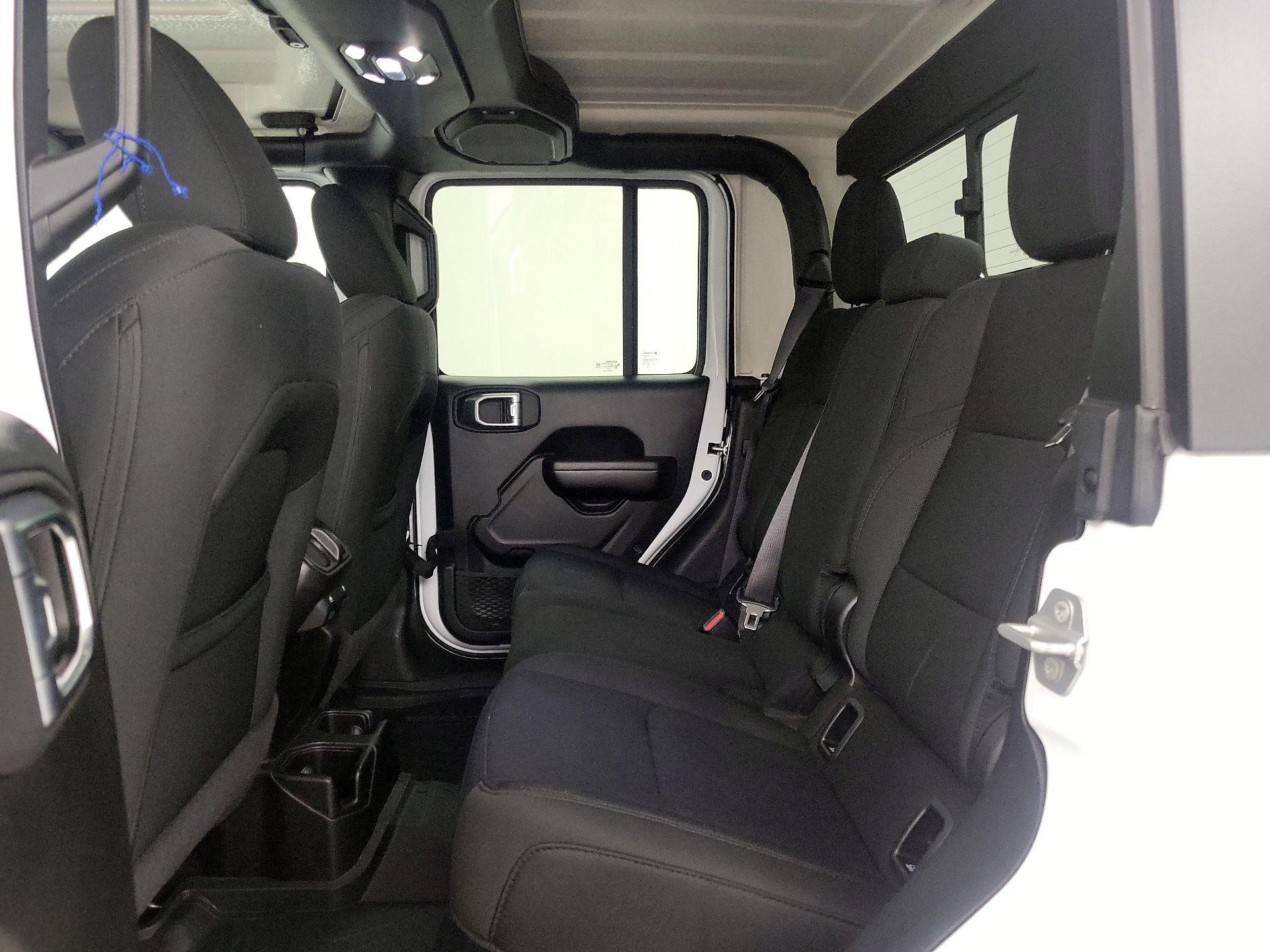 Thumbnail: 2021 Jeep Gladiator - 19