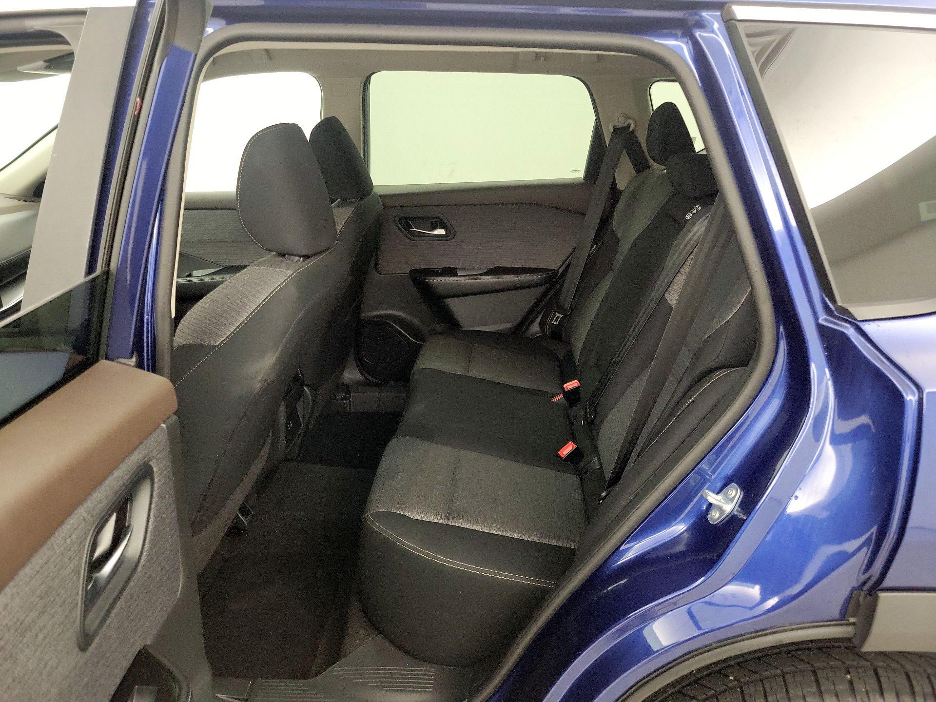 Thumbnail: 2023 Nissan Rogue - 19