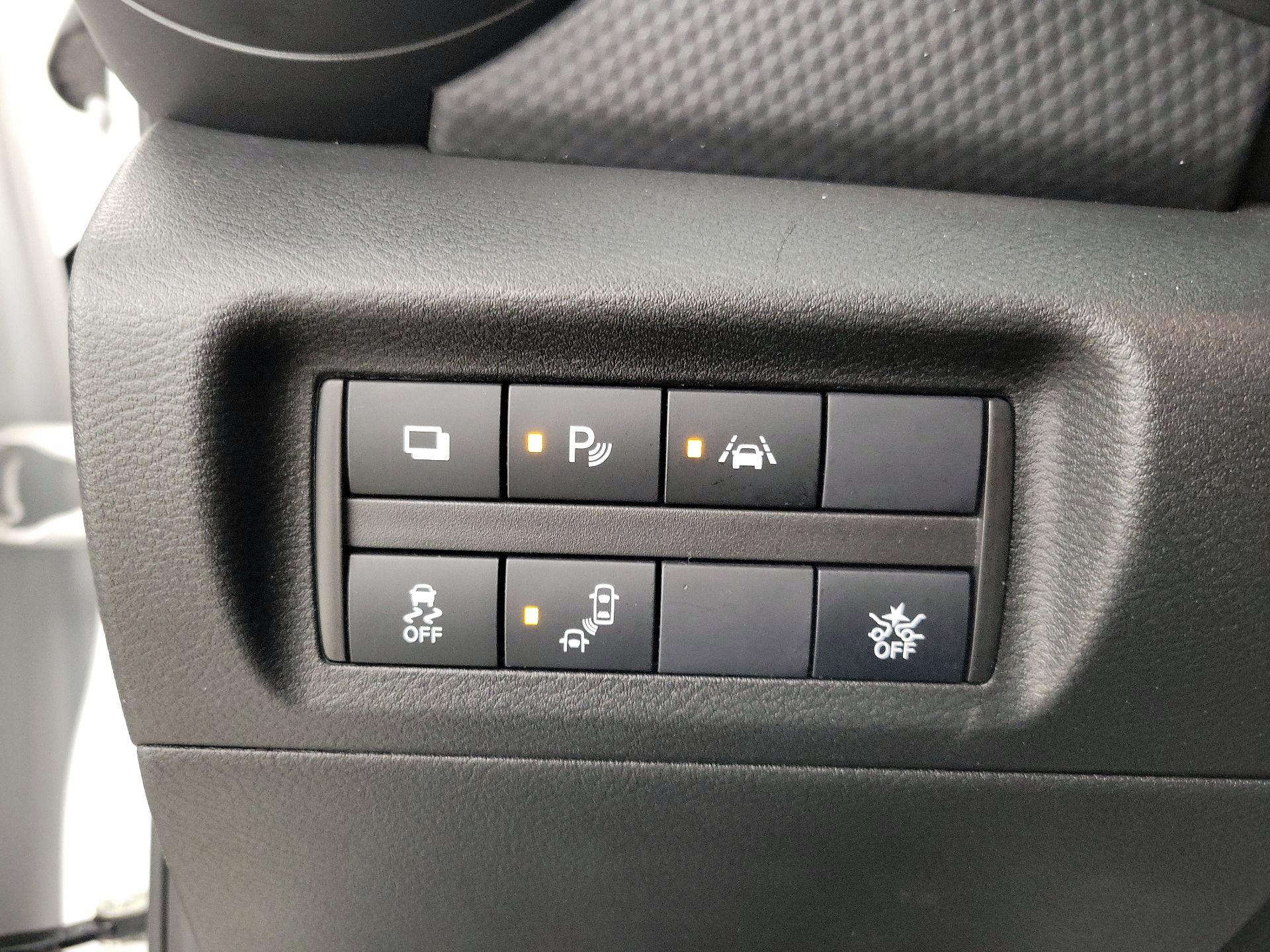 Thumbnail: 2022 Nissan Kicks - 13