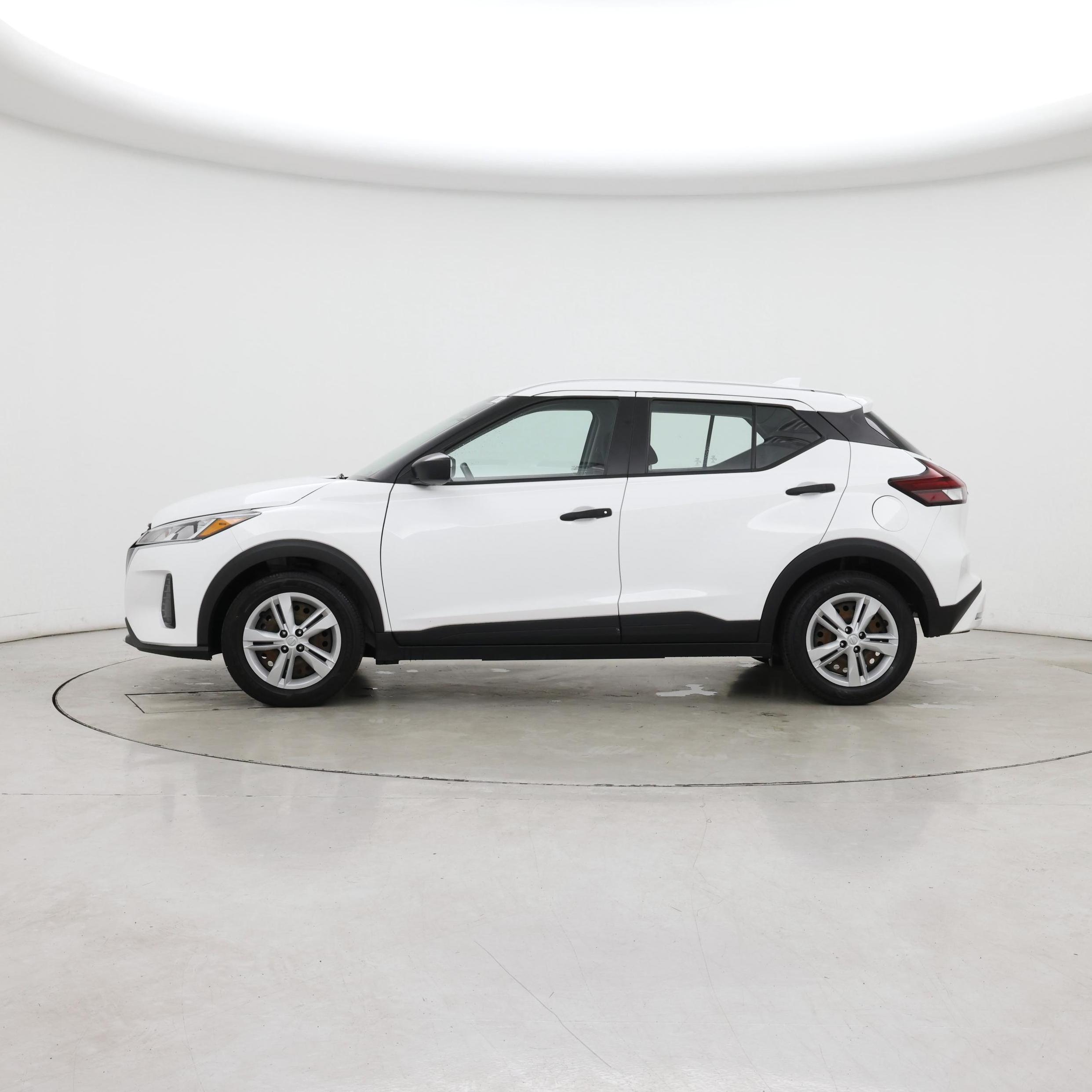 Thumbnail: 2022 Nissan Kicks - 3