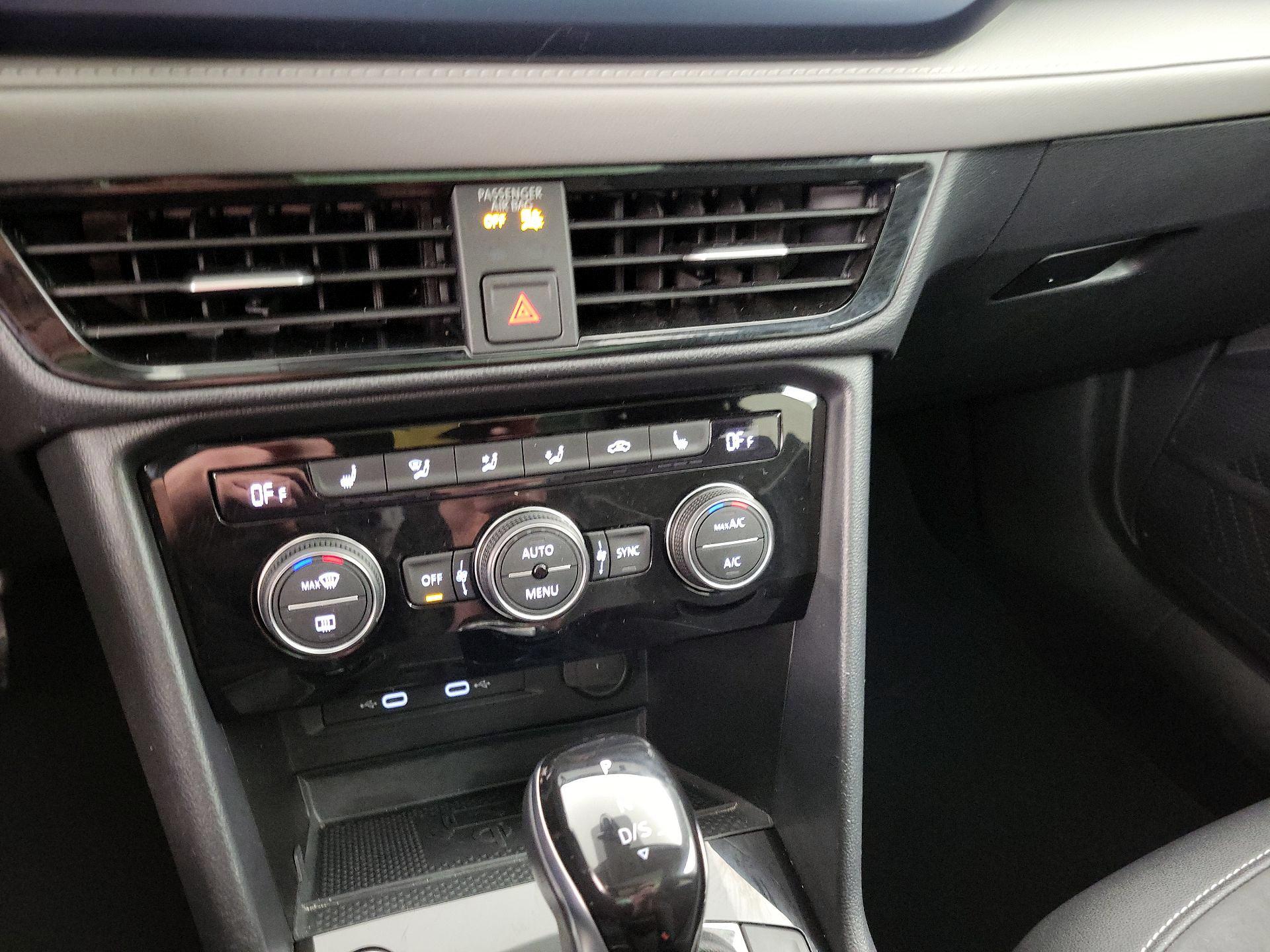 Thumbnail: 2024 Volkswagen Taos - 16