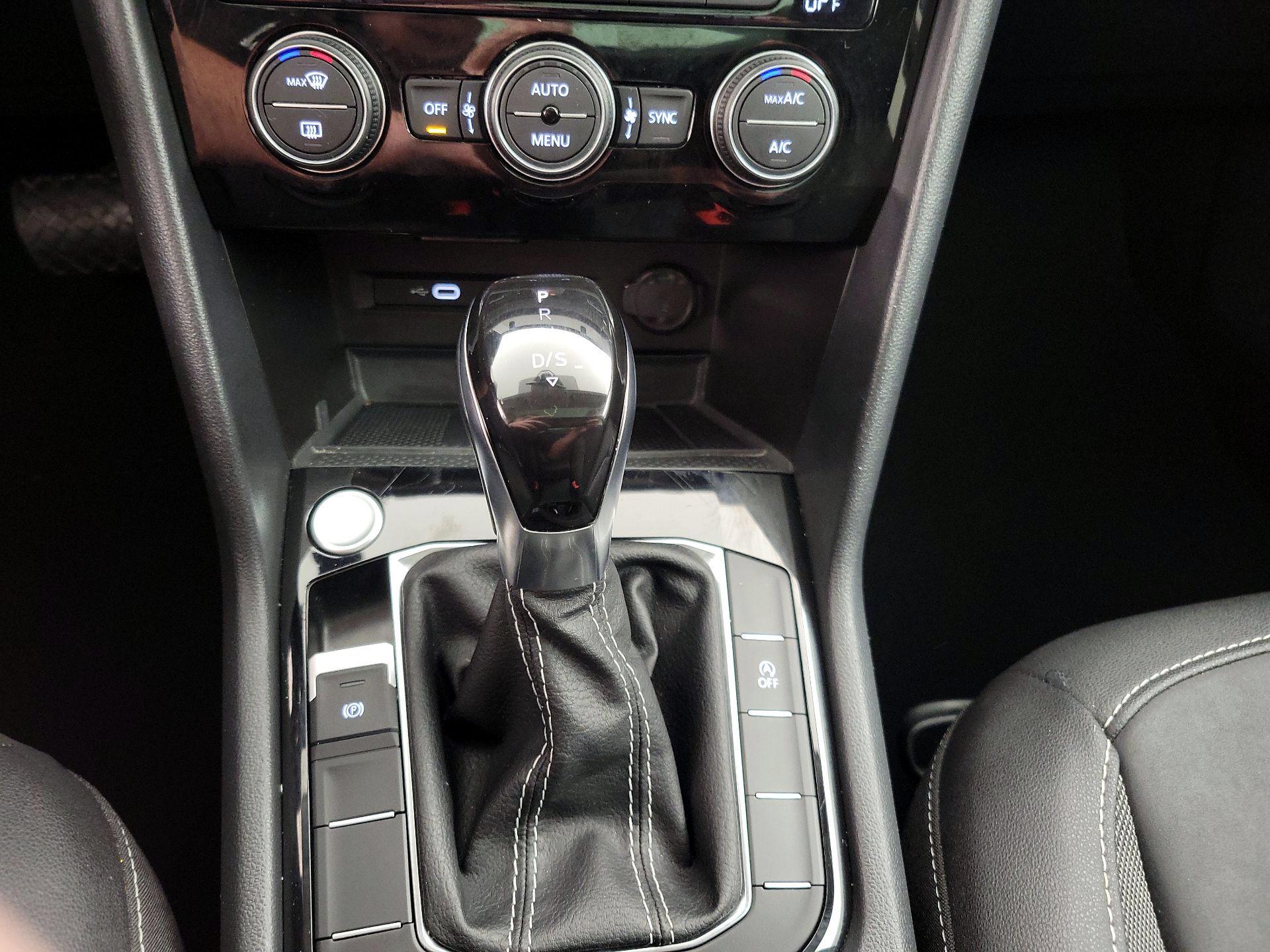 Thumbnail: 2024 Volkswagen Taos - 17