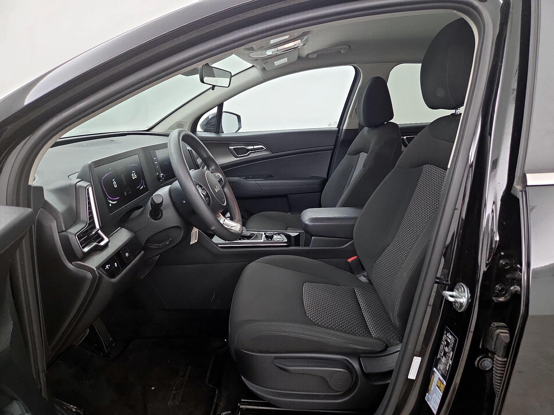 Thumbnail: 2023 Kia Sportage - 11