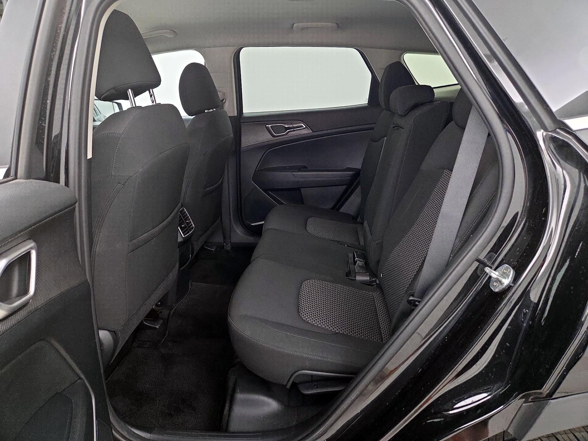 Thumbnail: 2023 Kia Sportage - 19