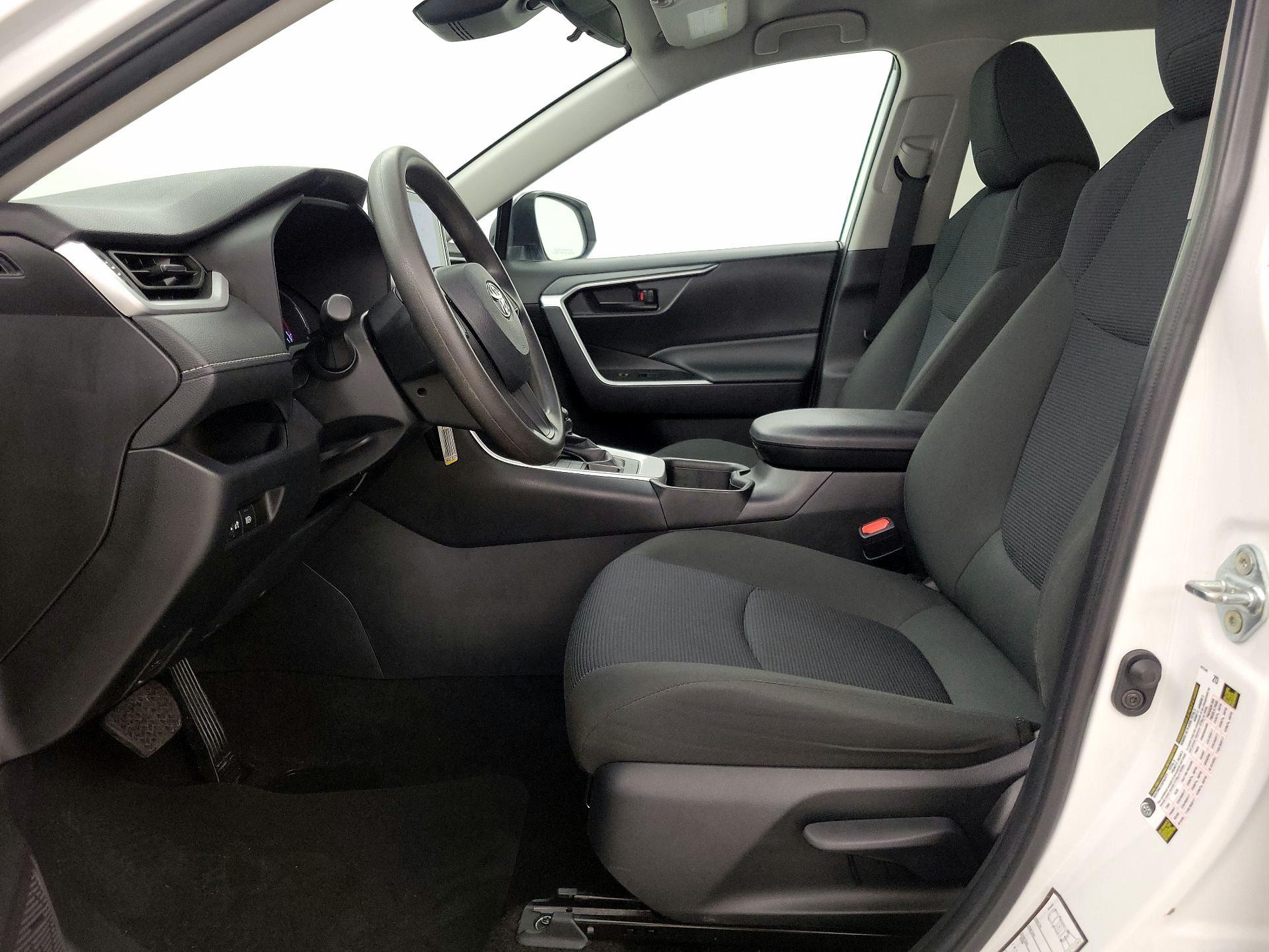 Thumbnail: 2024 Toyota RAV4 - 11