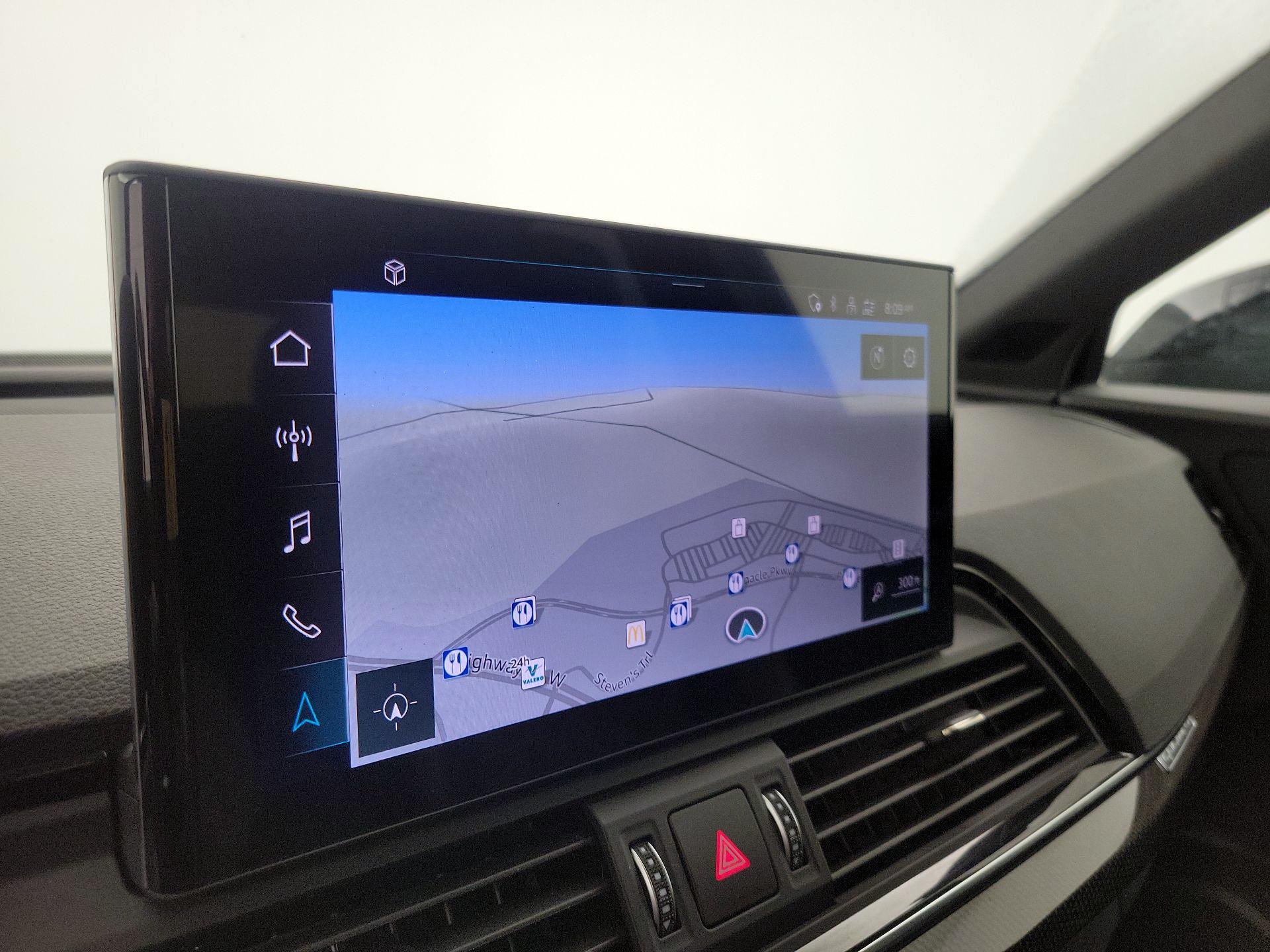 Thumbnail: 2022 Audi SQ5 - 14