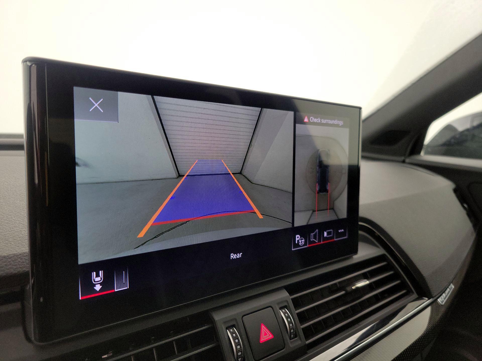 Thumbnail: 2022 Audi SQ5 - 15