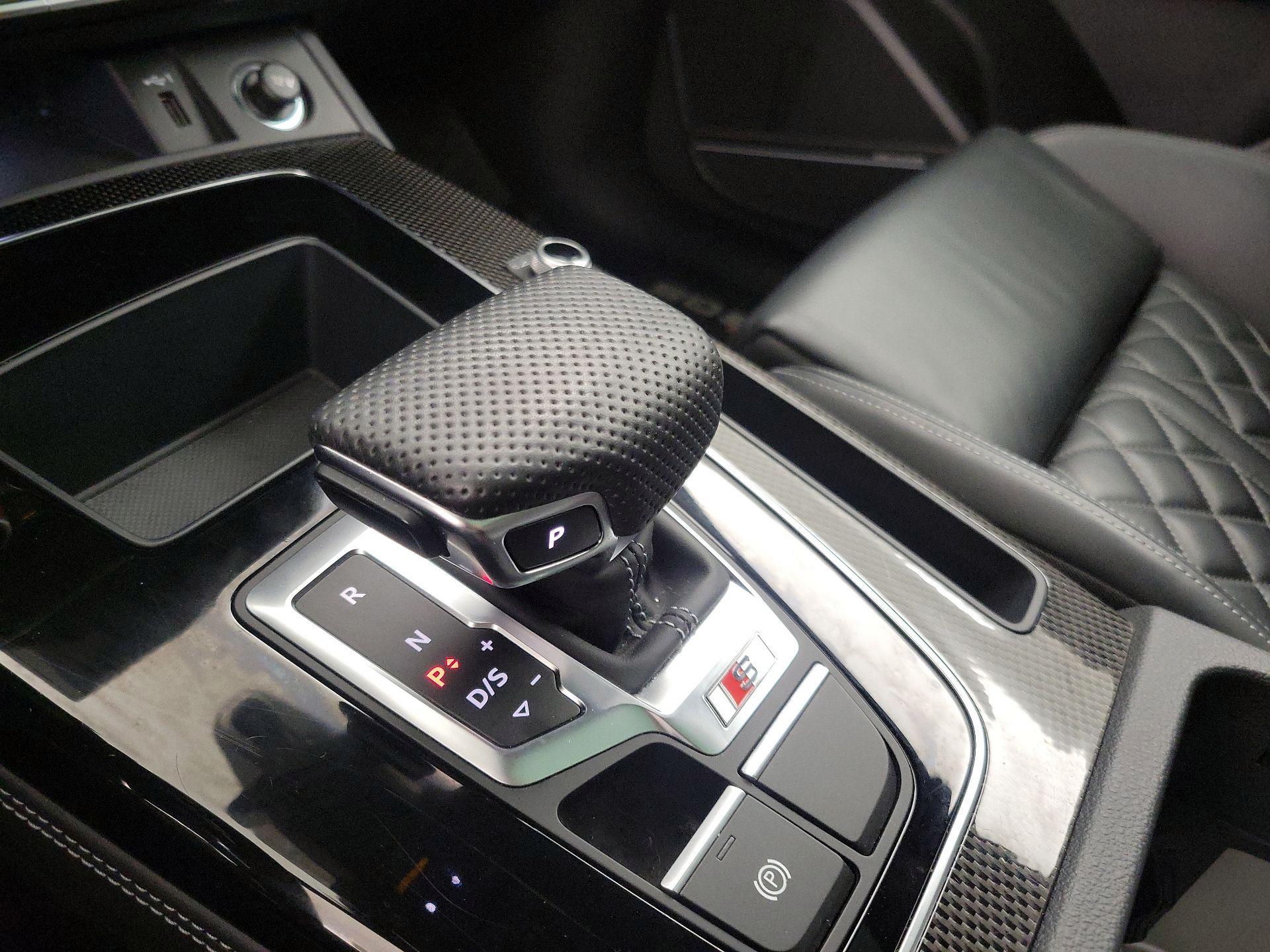 Thumbnail: 2022 Audi SQ5 - 18