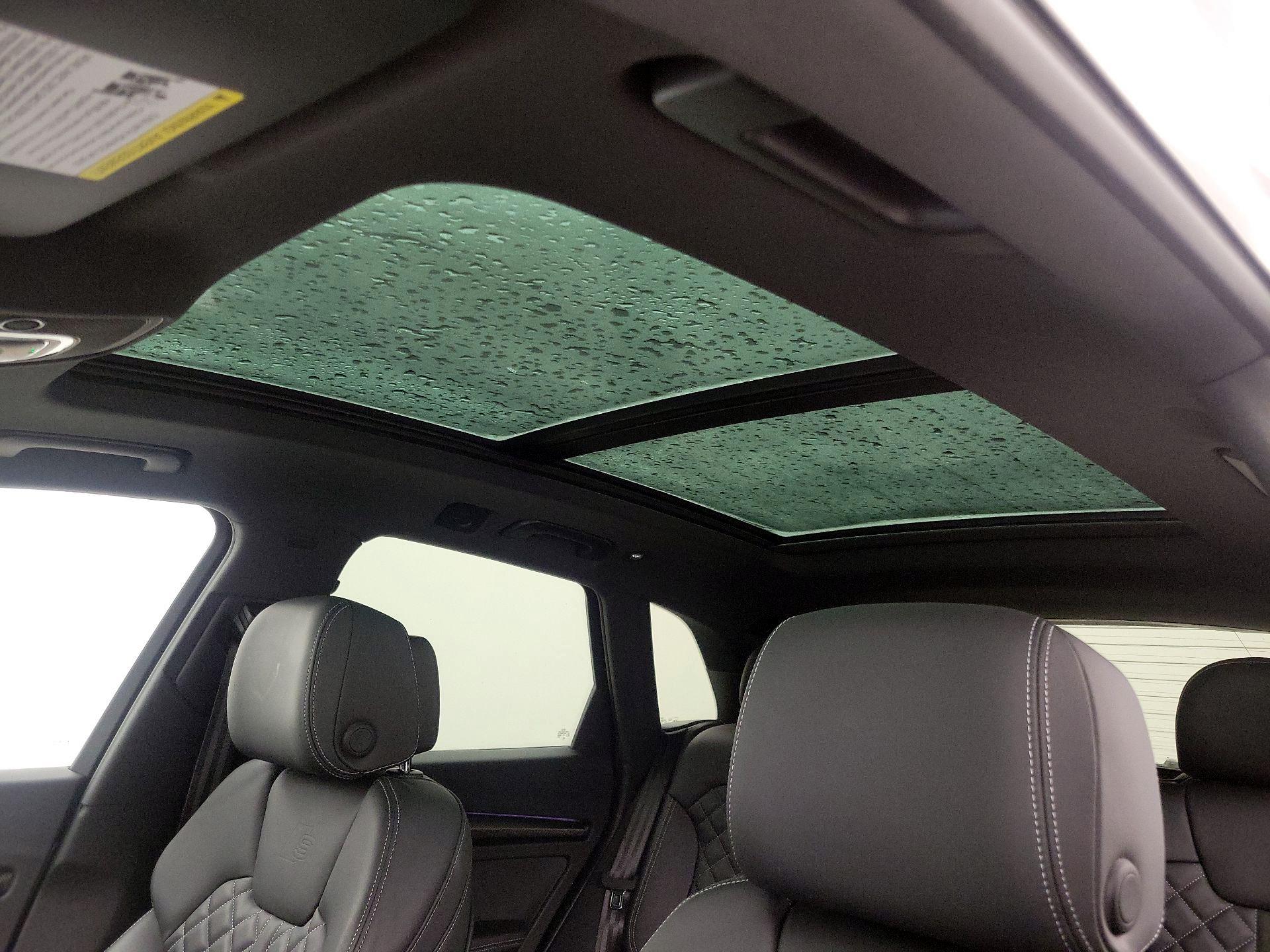 Thumbnail: 2022 Audi SQ5 - 20