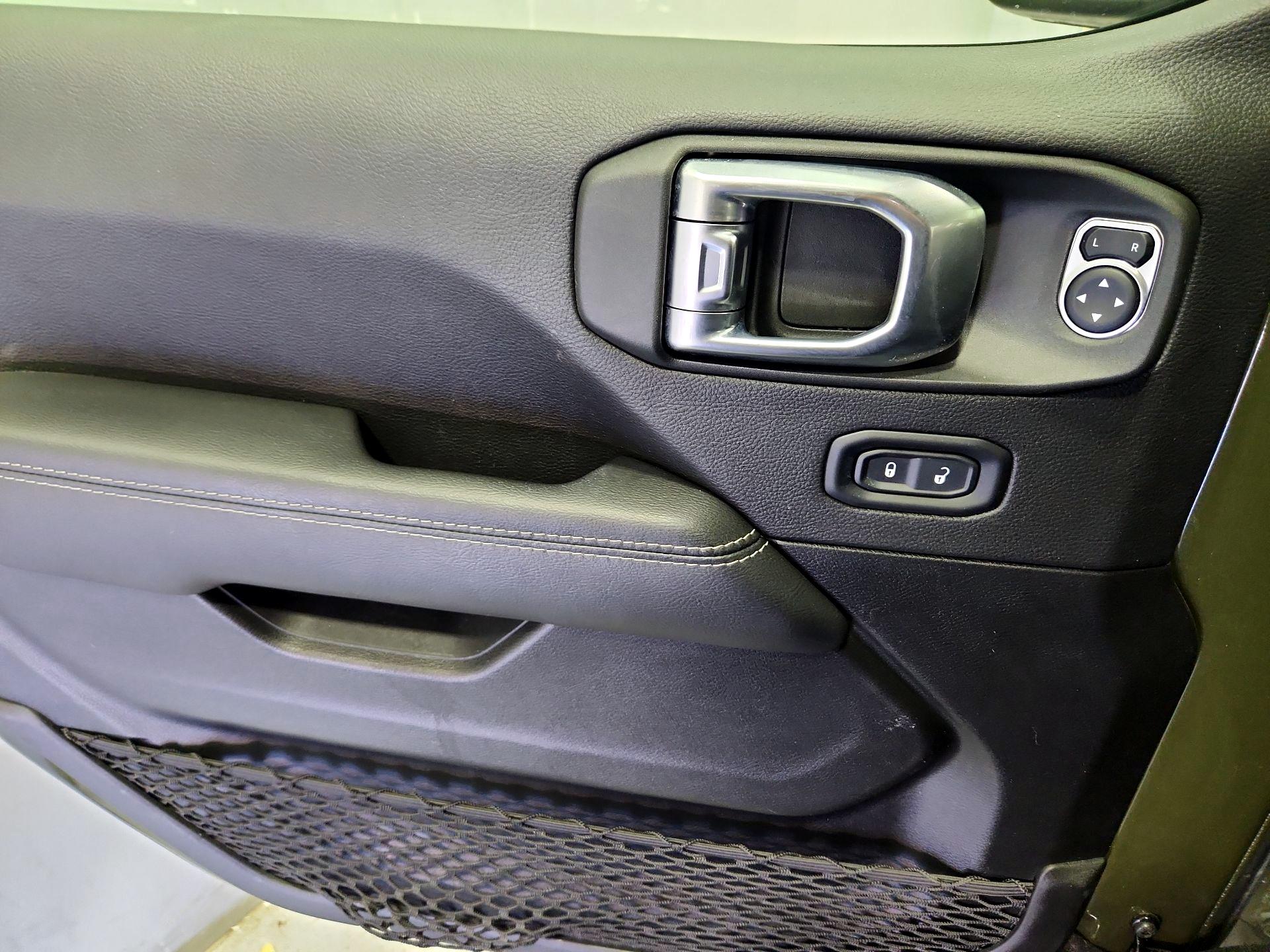 Thumbnail: 2022 Jeep Gladiator - 12