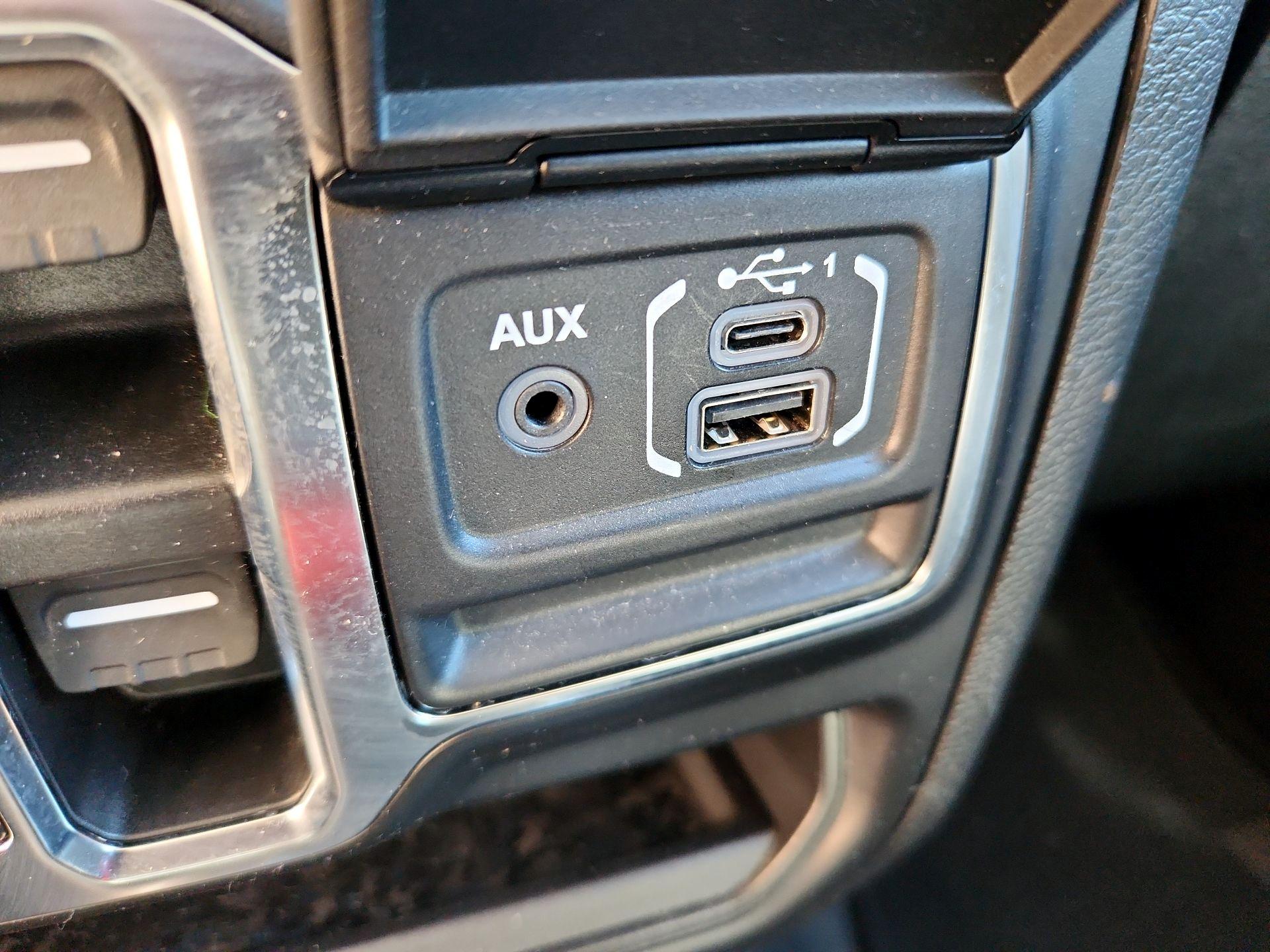 Thumbnail: 2022 Jeep Gladiator - 19