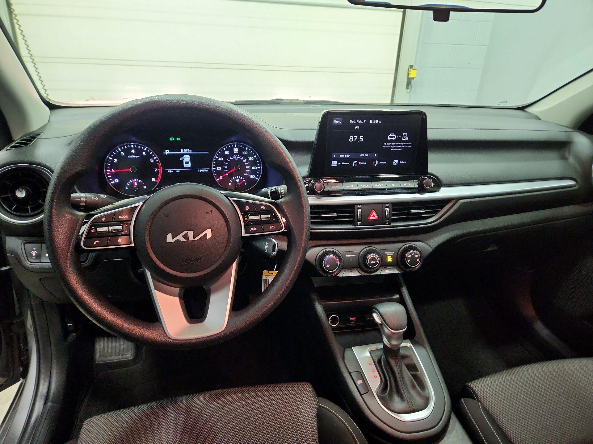 Thumbnail: 2023 Kia Forte - 9