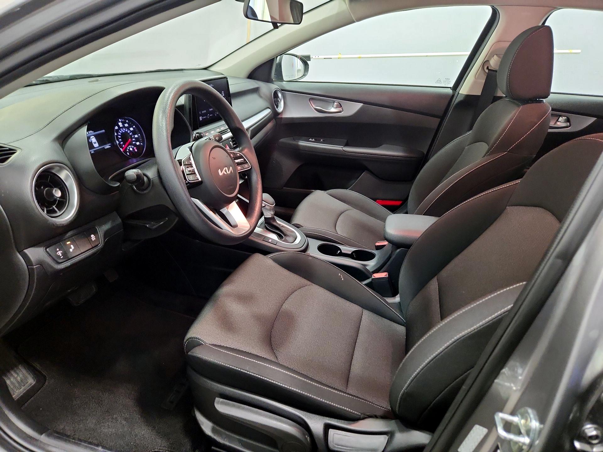 Thumbnail: 2023 Kia Forte - 11