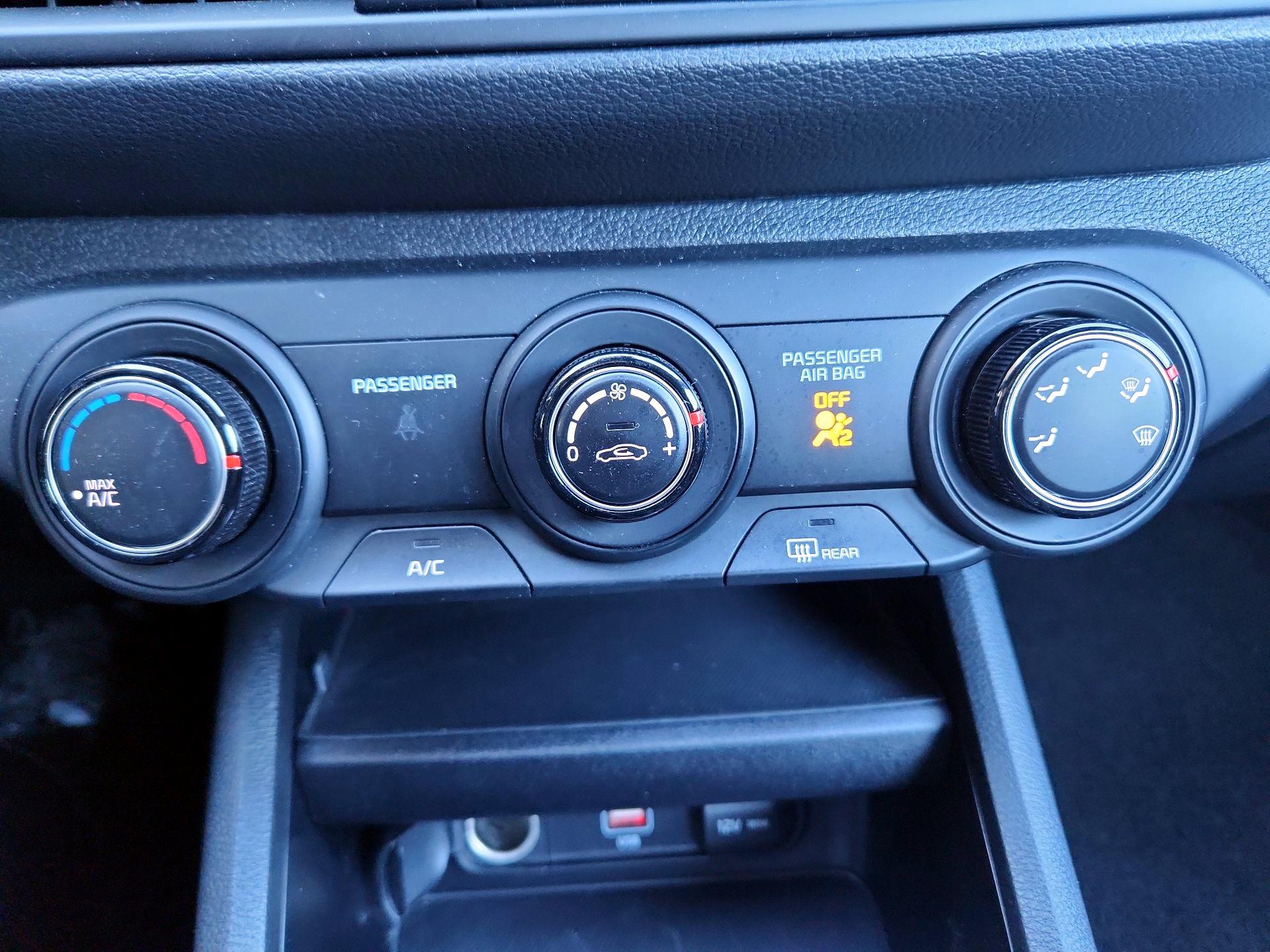 Thumbnail: 2023 Kia Forte - 16