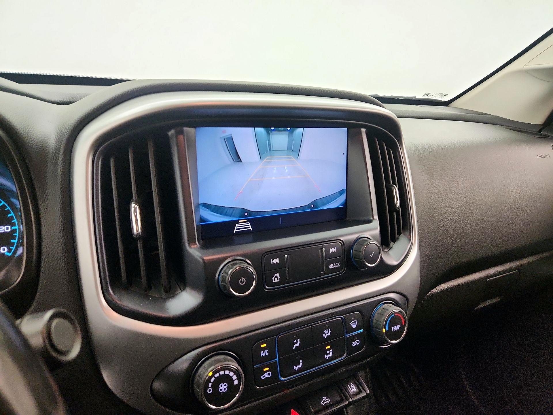 Thumbnail: 2022 Chevrolet Colorado - 14