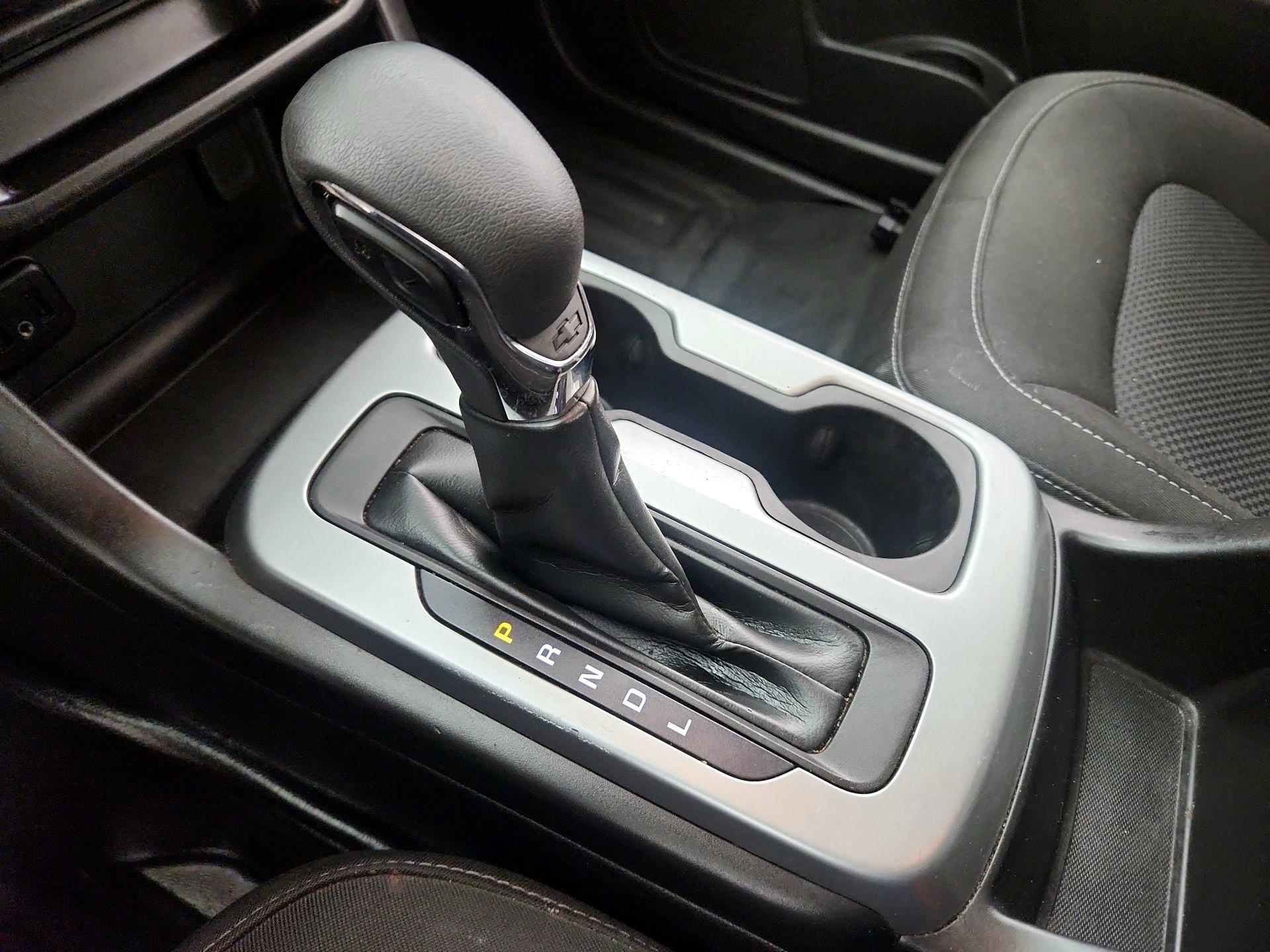 Thumbnail: 2022 Chevrolet Colorado - 17