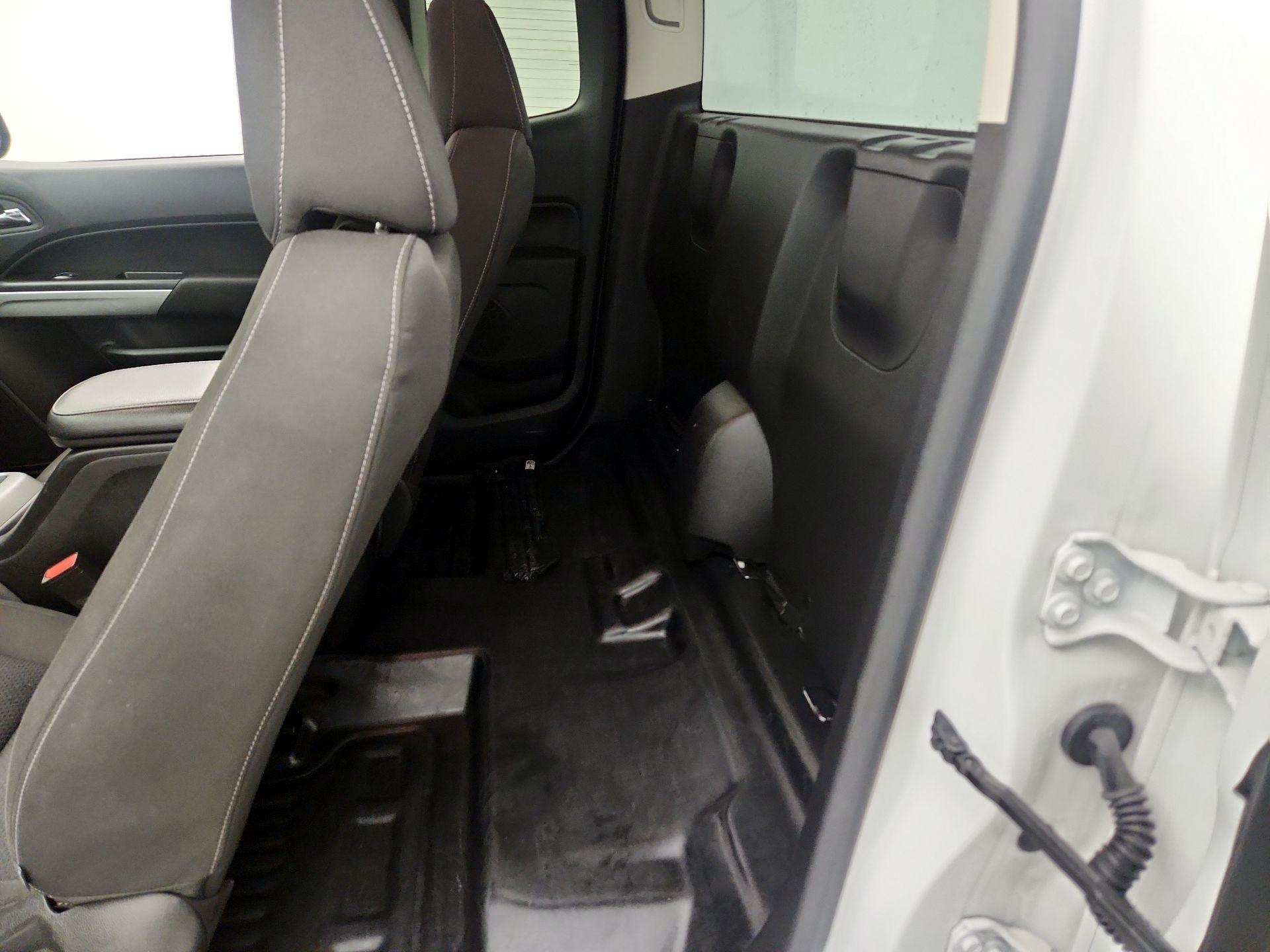 Thumbnail: 2022 Chevrolet Colorado - 19