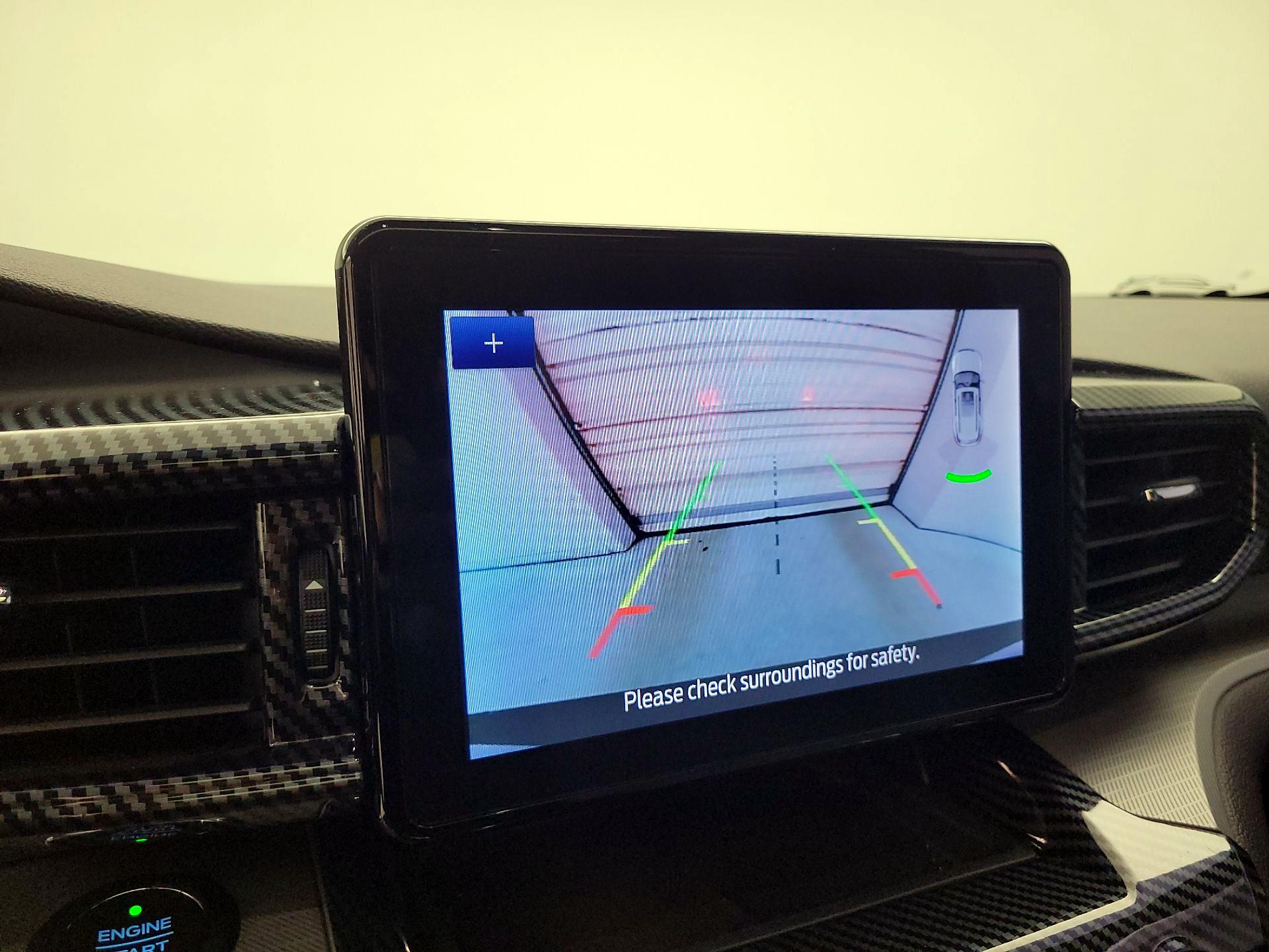 Thumbnail: 2021 Ford Explorer - 15