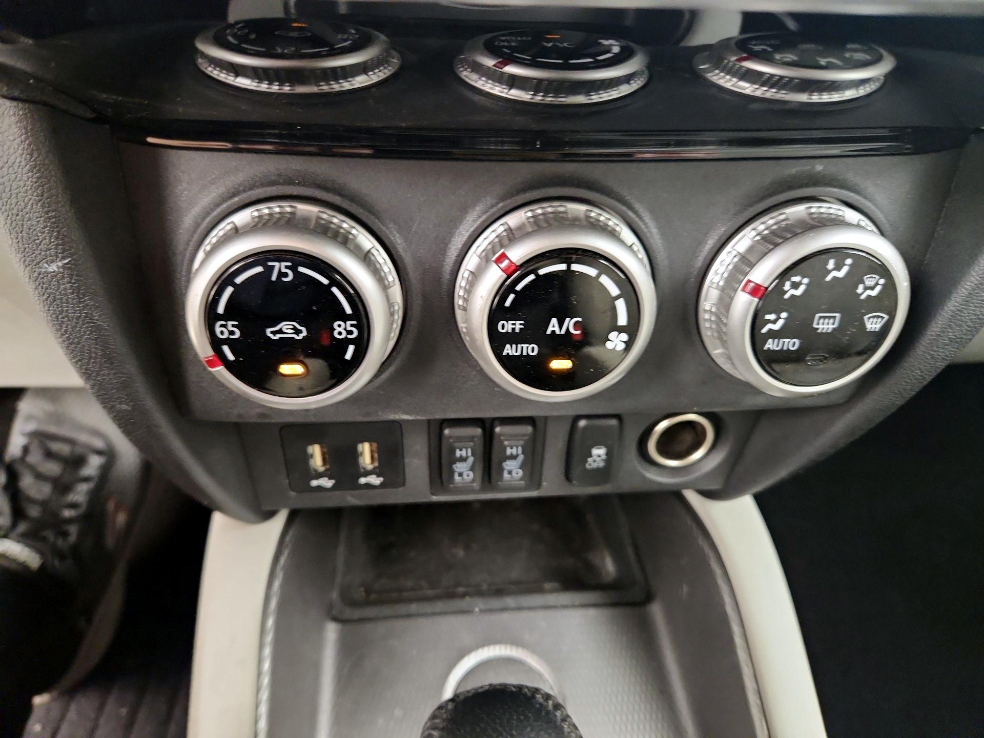 Thumbnail: 2021 Mitsubishi Outlander Sport - 16